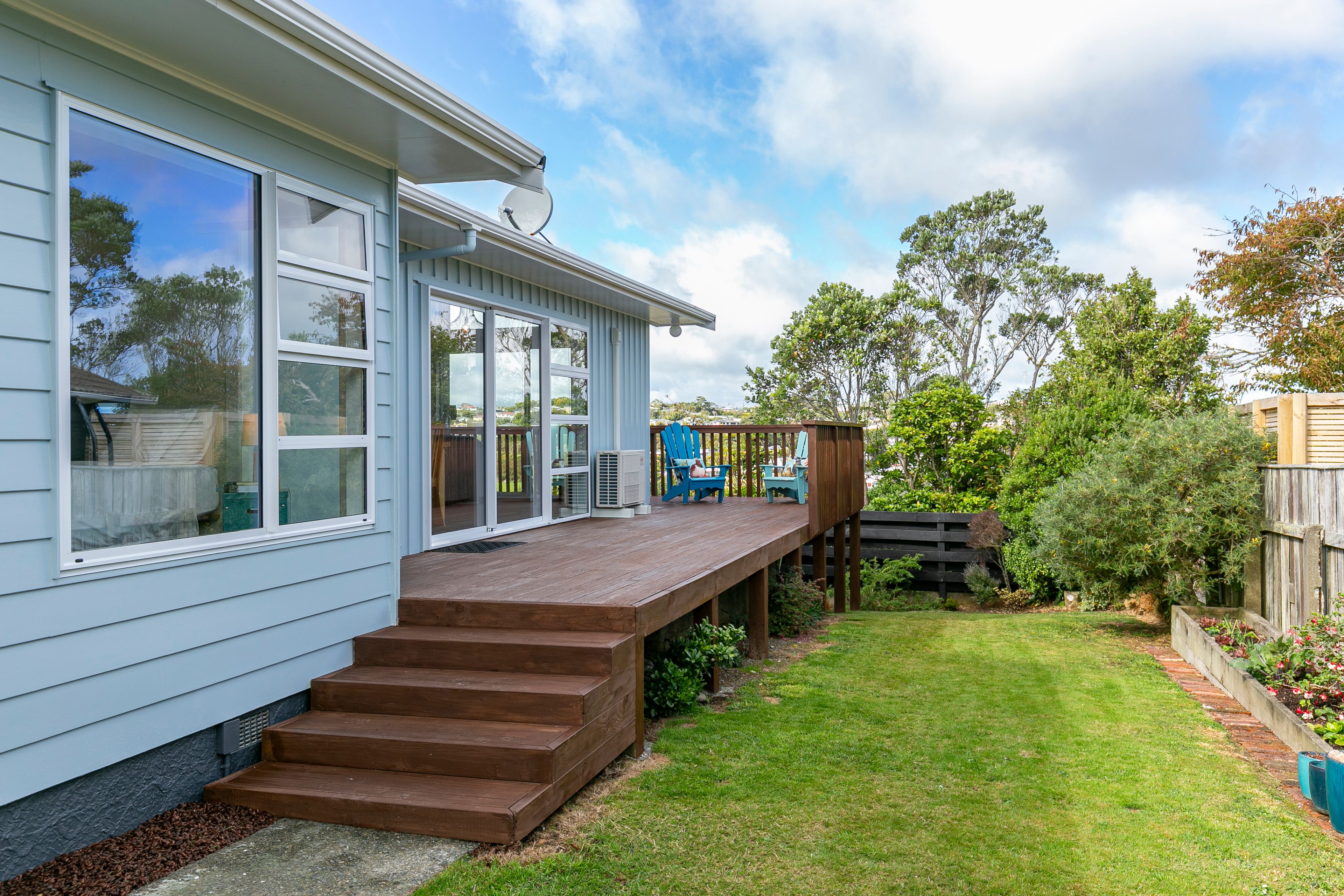 12 Loasby Crescent, Newlands, Wellington City