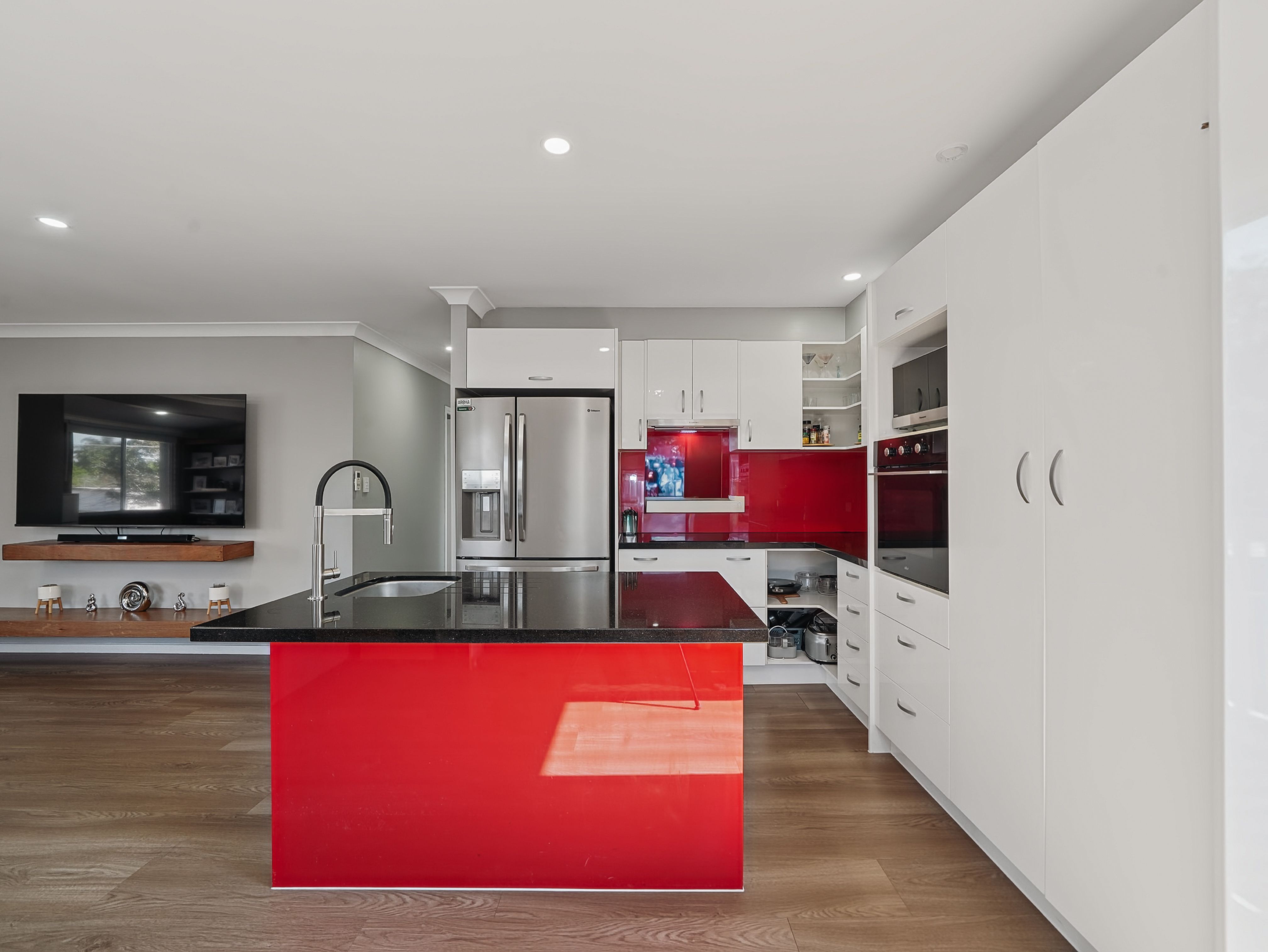 11 Apex Avenue — photo 8 of 27
