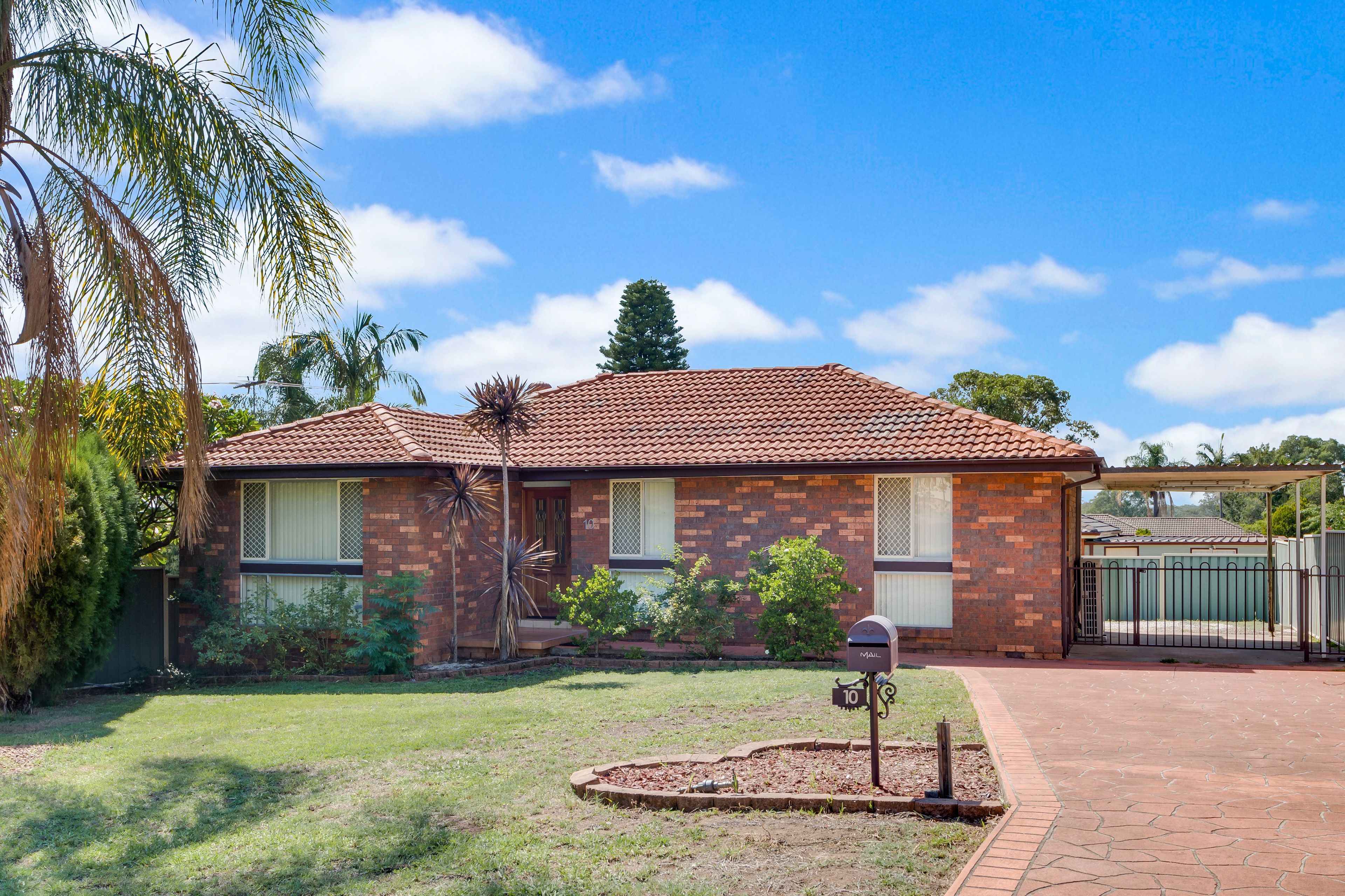 10 Salamaua Place
