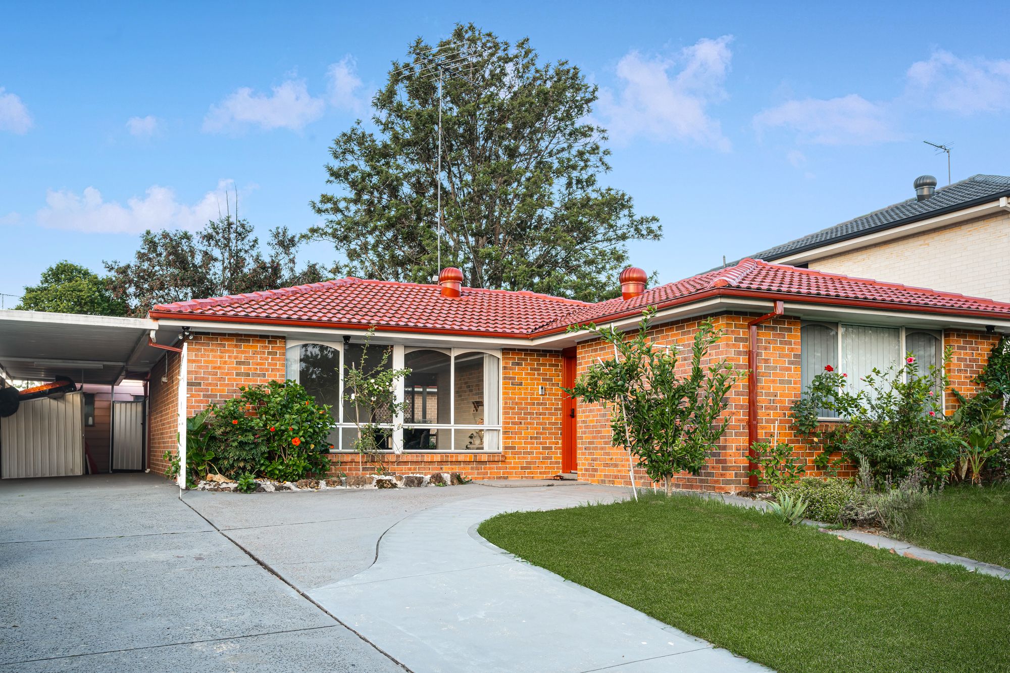 107 & 107A Banks Drive, St Clair, NSW 2759