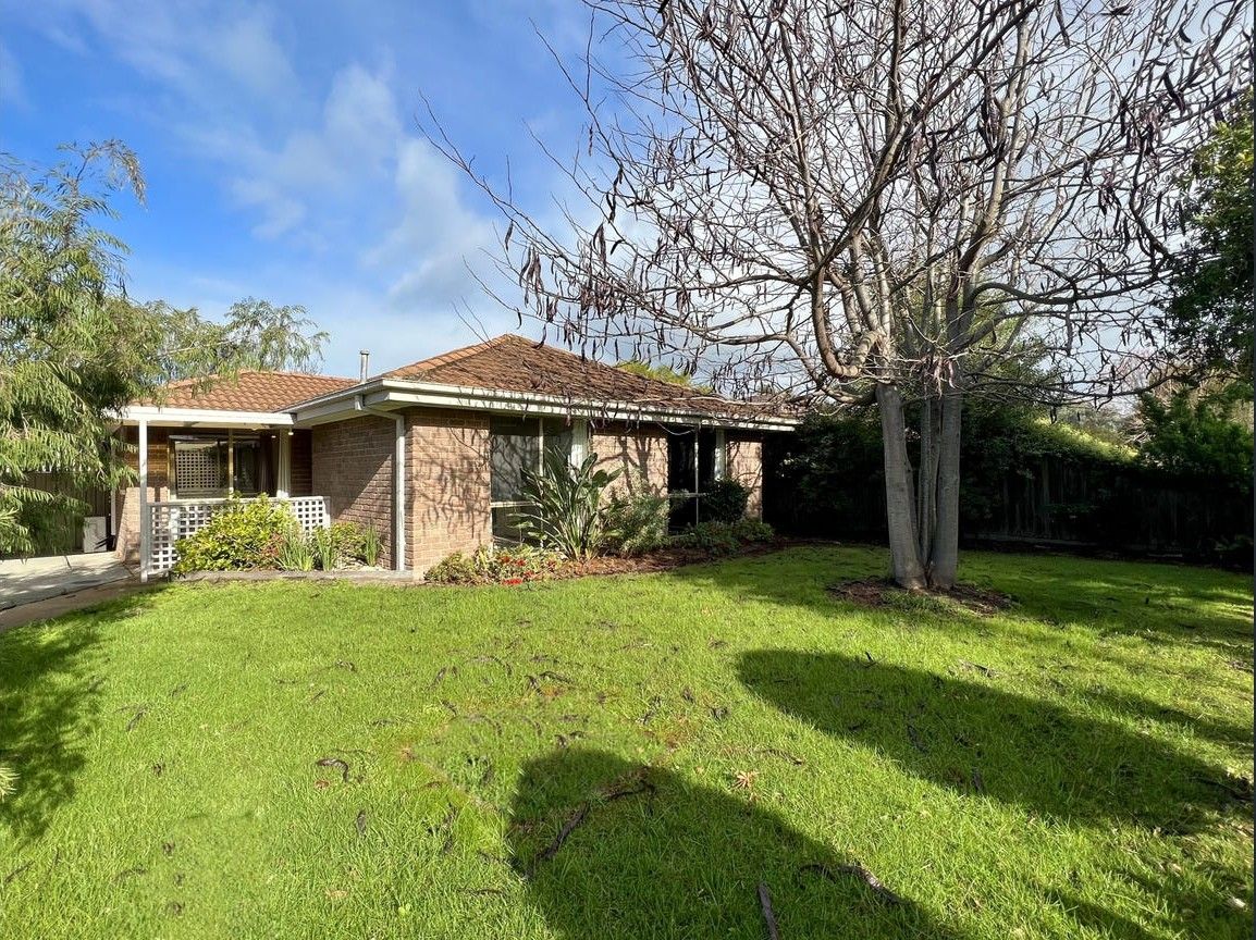 48 Bluegrass Crescent, Pakenham, VIC 3810