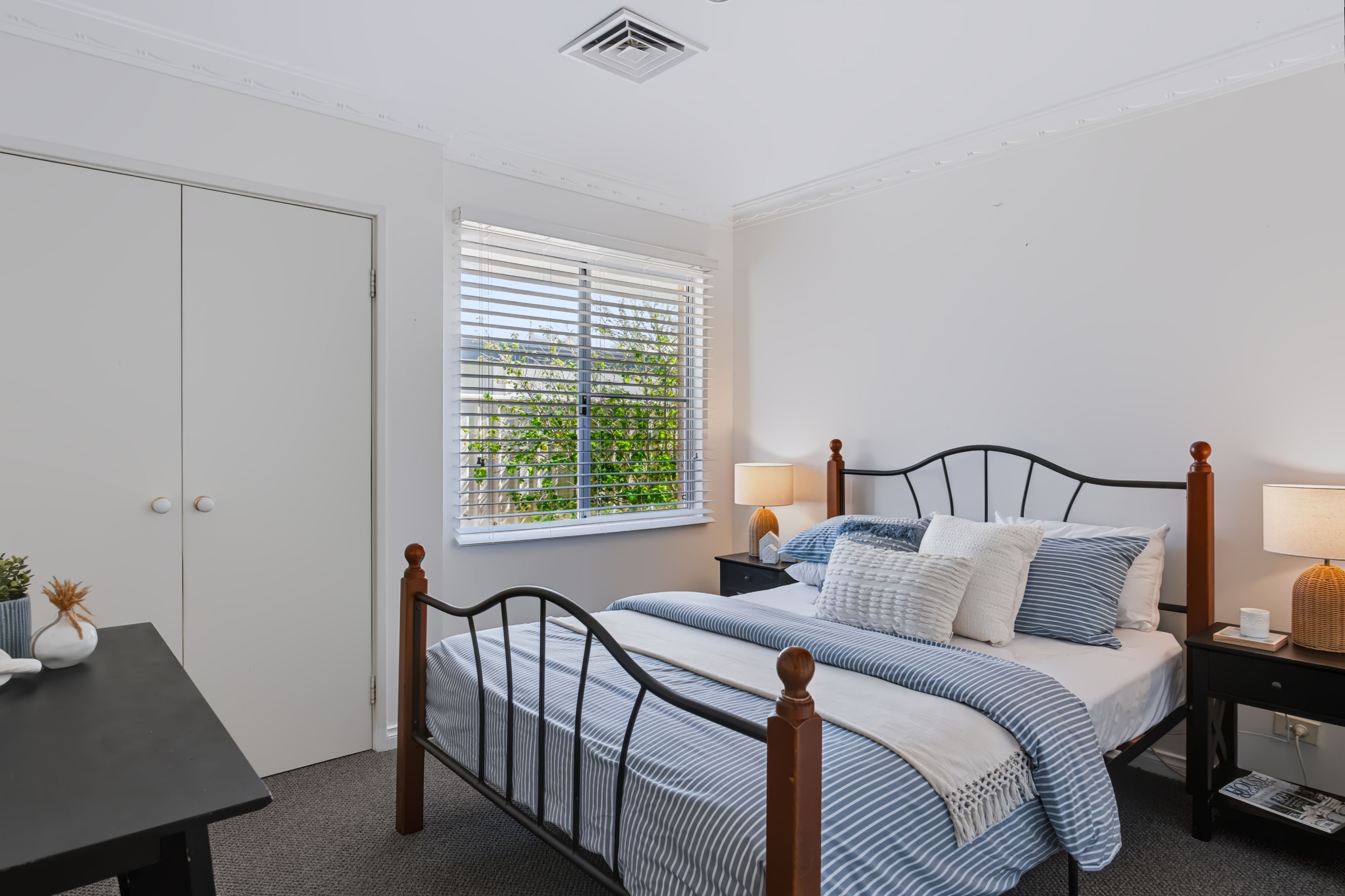 15 Beaufort Crescent — photo 17 of 30