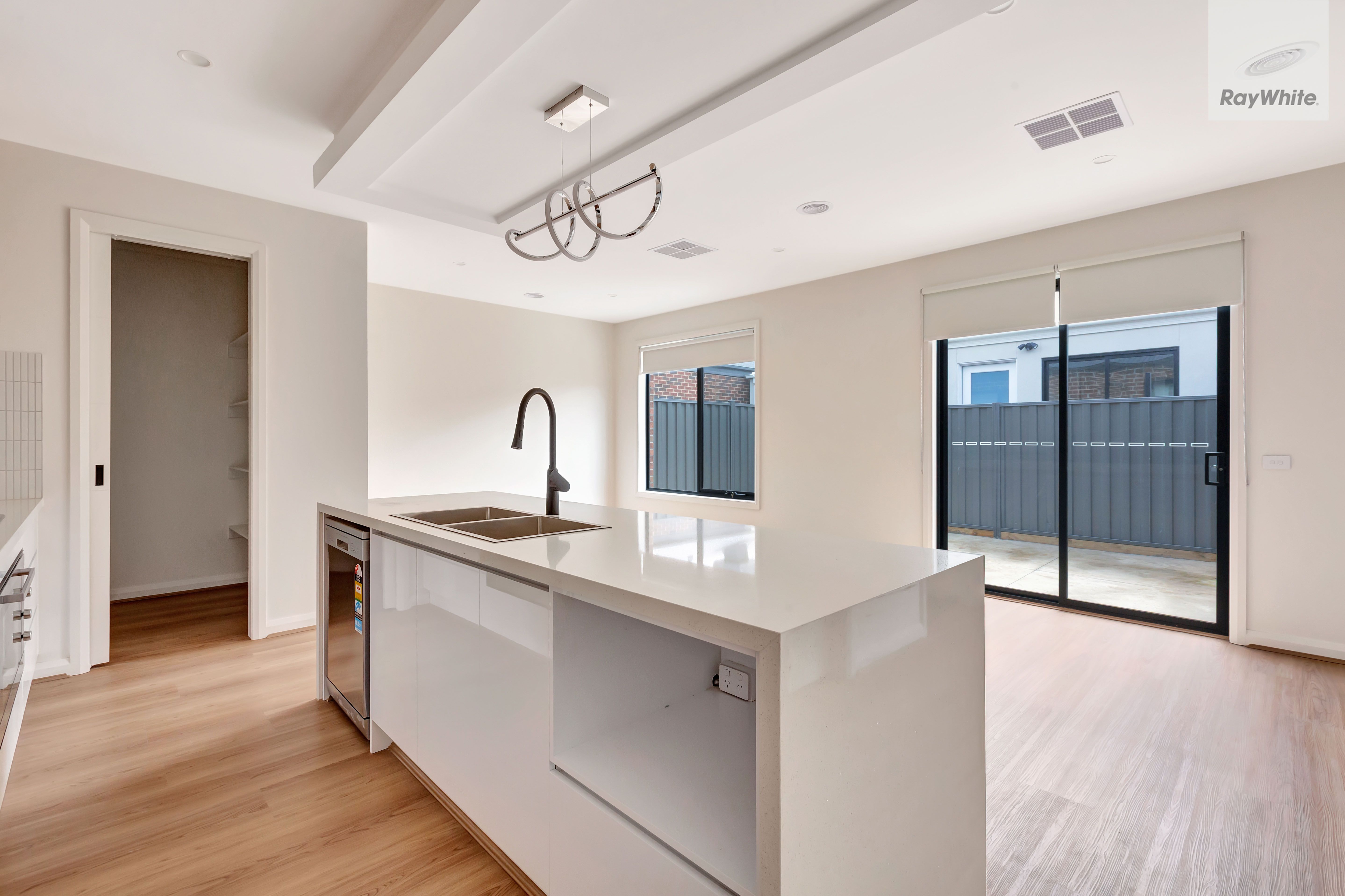 20 Rind Crescent — photo 6 of 13