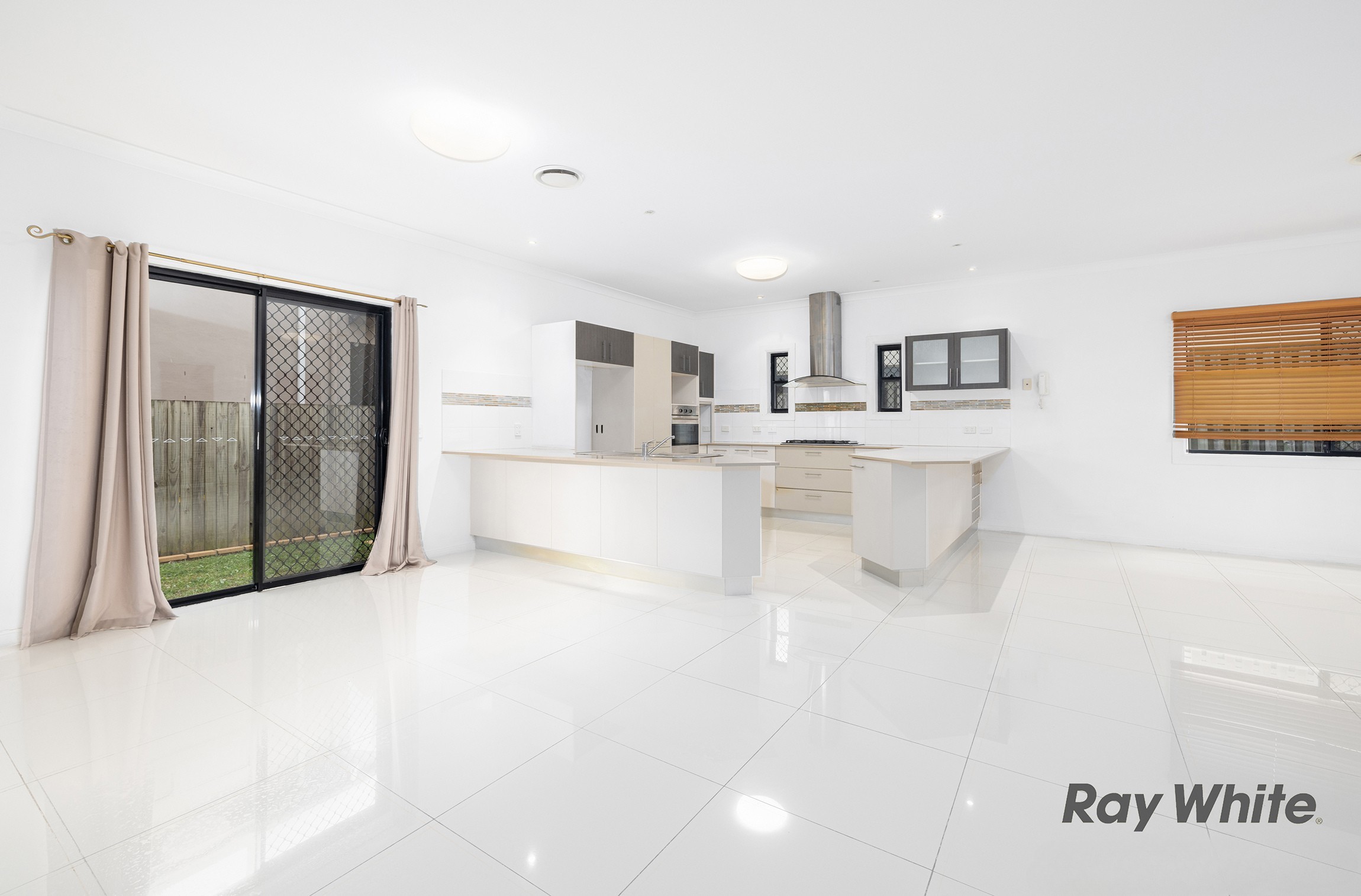 6 Hastings Close, Calamvale, QLD 4116