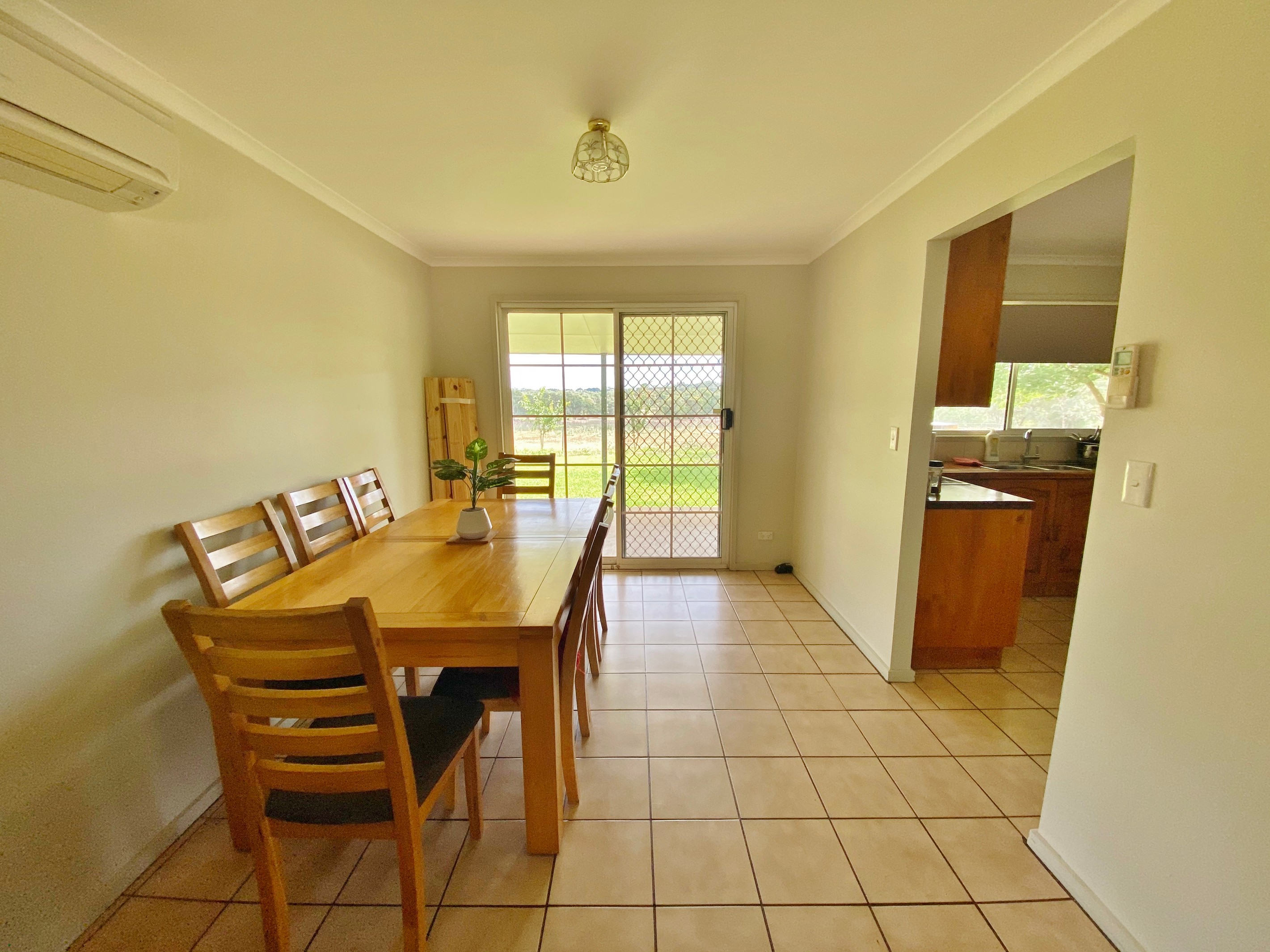 25 Pitstone Road, Young, NSW 2594