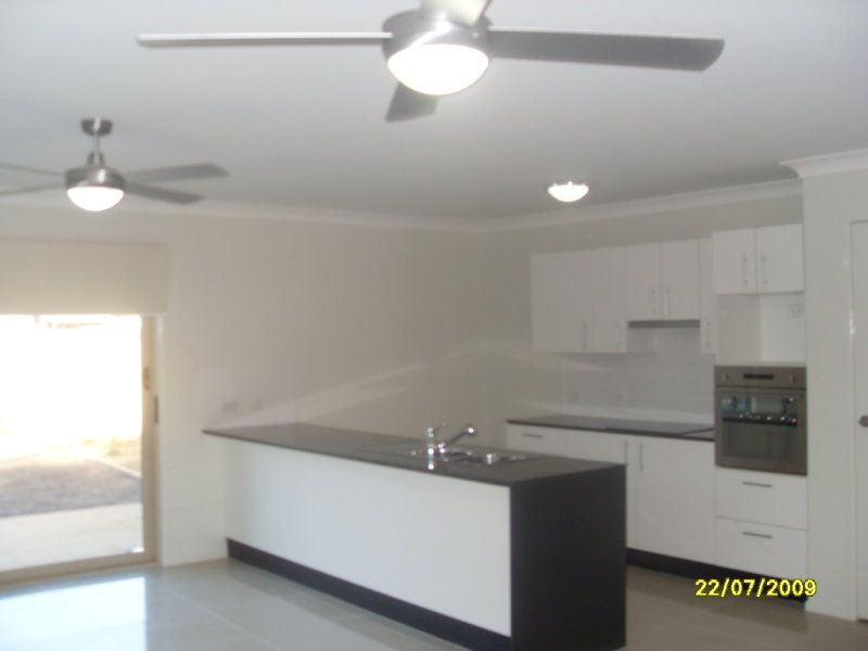 2/22 Battersby Street, Zillmere, QLD 4034