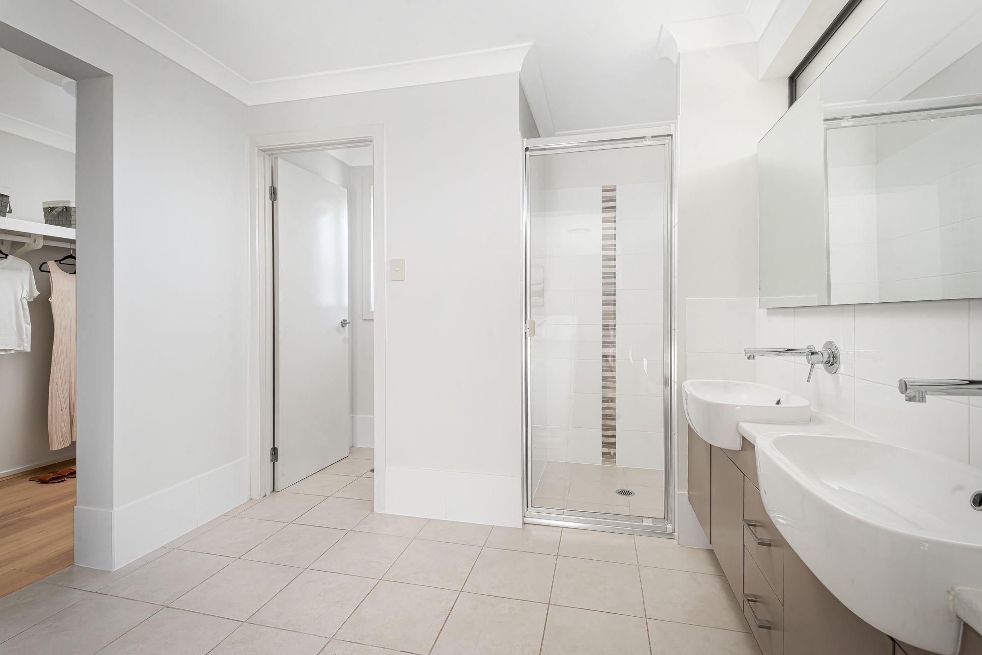 148 Riverbank Drive — photo 8 of 12