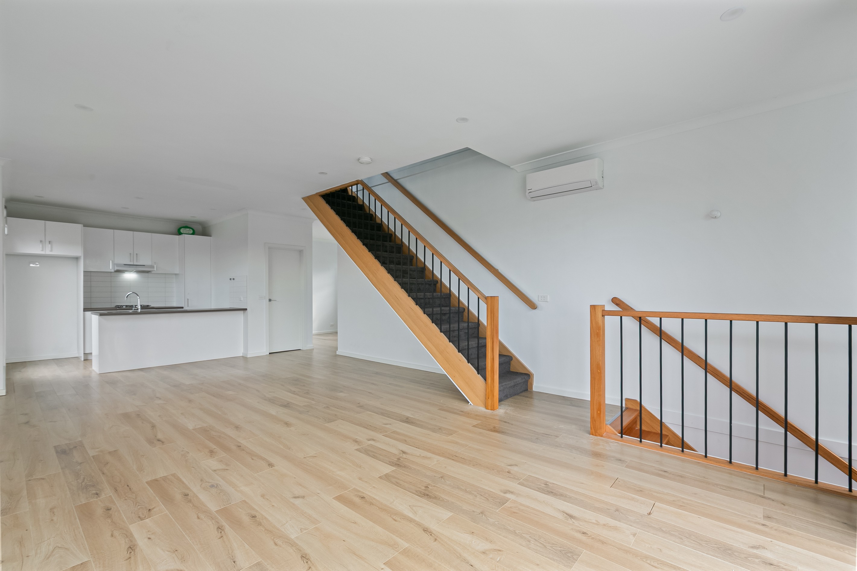 2/131 Broadway, Reservoir, VIC 3073