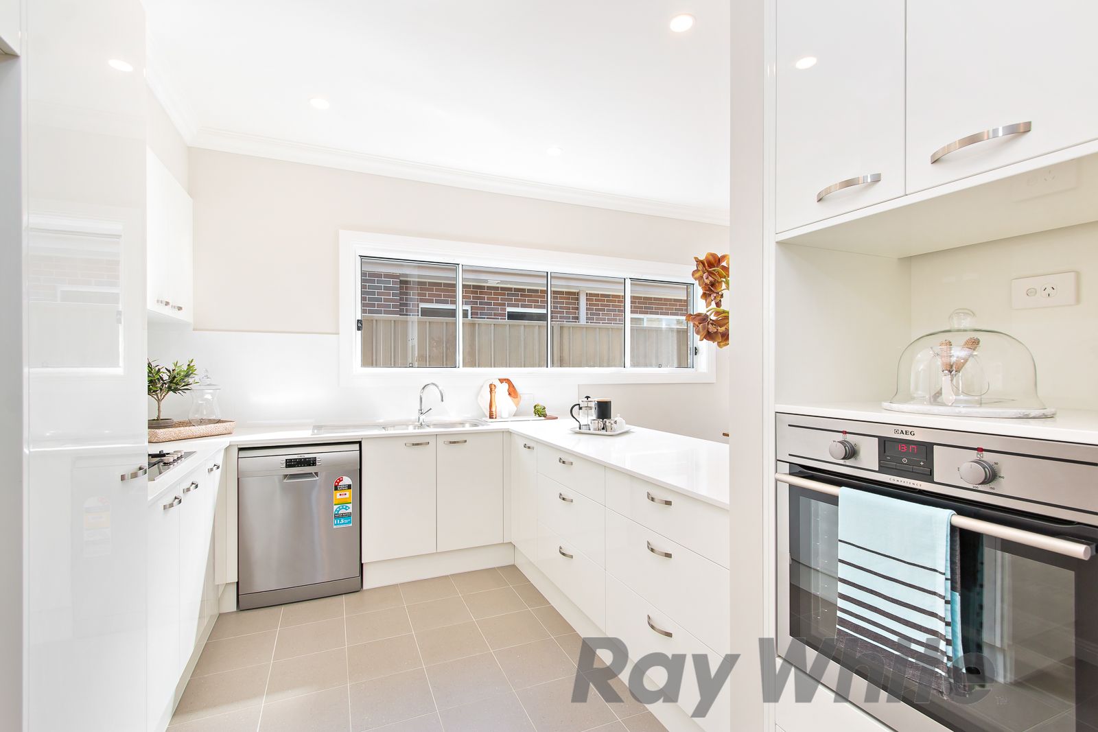 10 Cockatoo Court, Fullerton Cove, NSW 2318