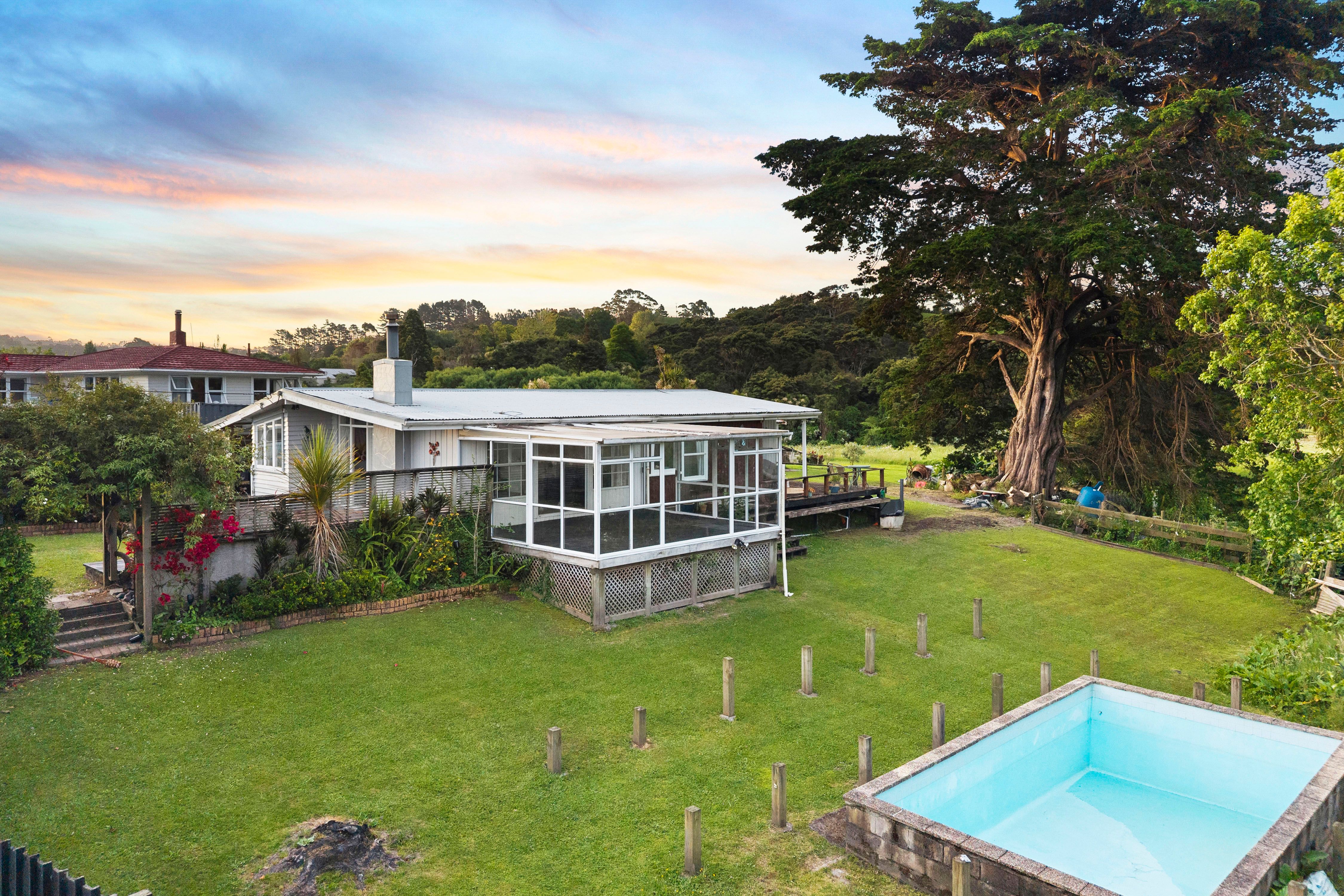 15 Bethells Road, Waitakere, Waitakere City