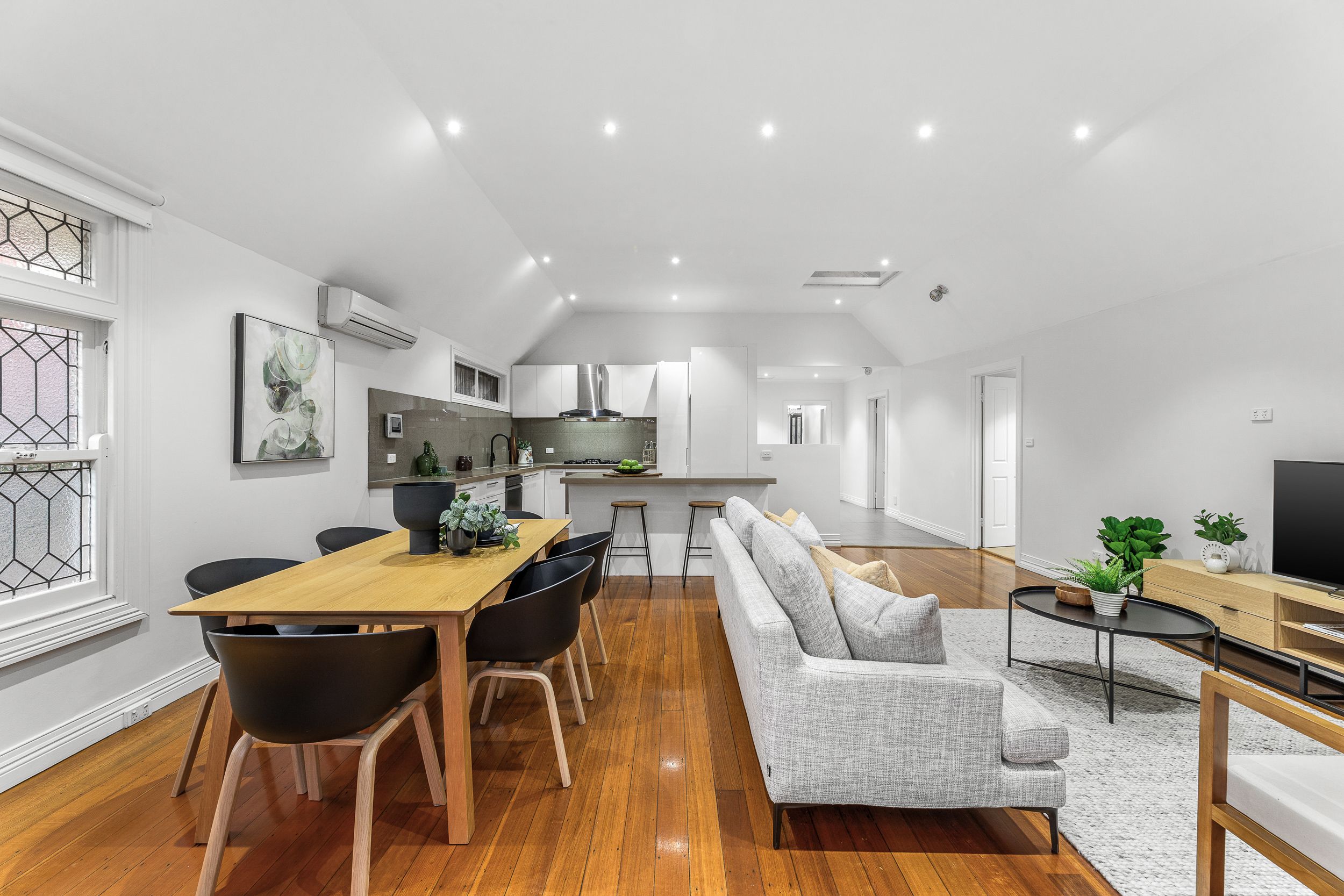 1/854 Toorak Road — photo 5 of 18
