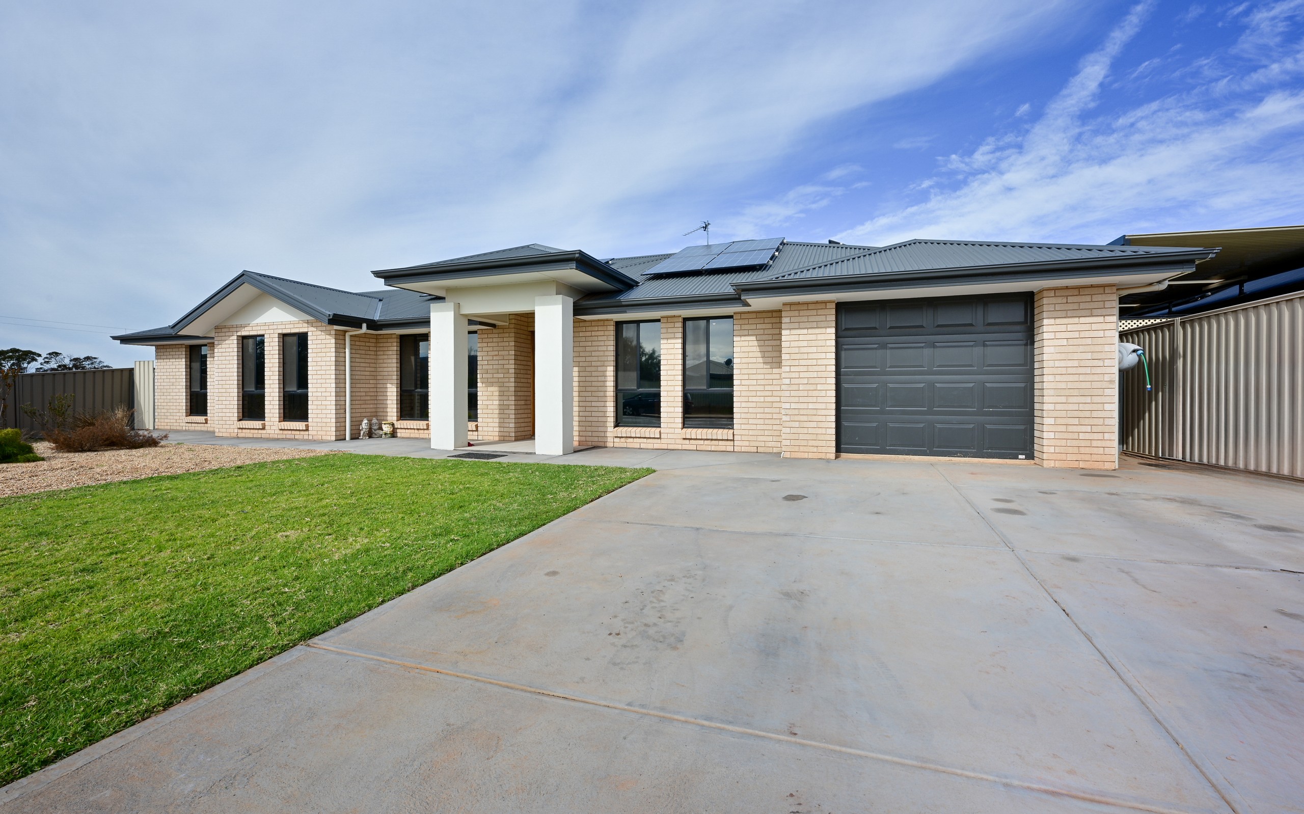 2 Robinson Street, Whyalla Jenkins, SA 5609