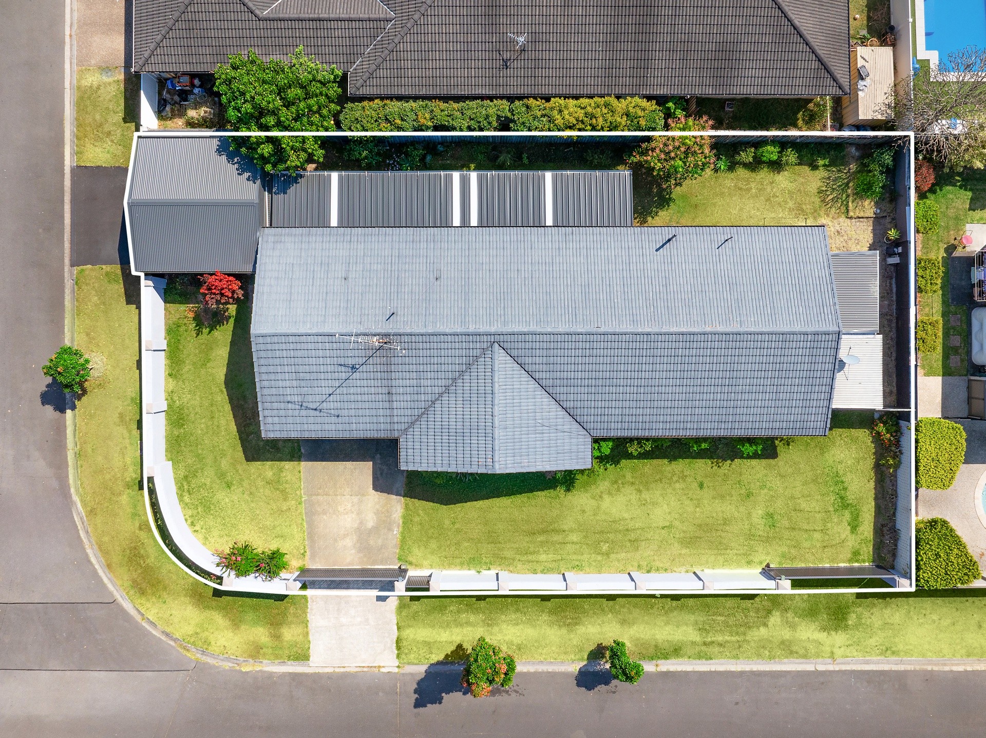 10 Sigatoka Place, Clear Island Waters, QLD 4226