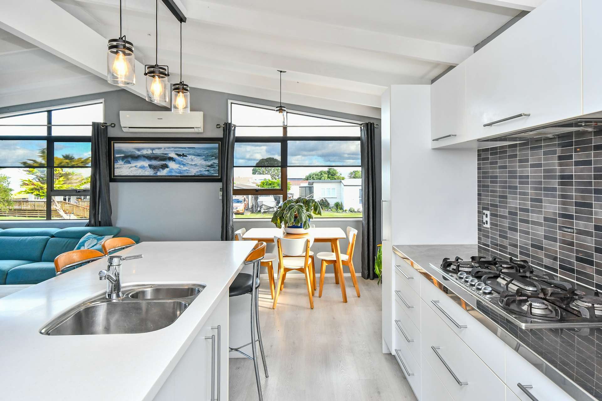 6 Puriri Avenue photo 1