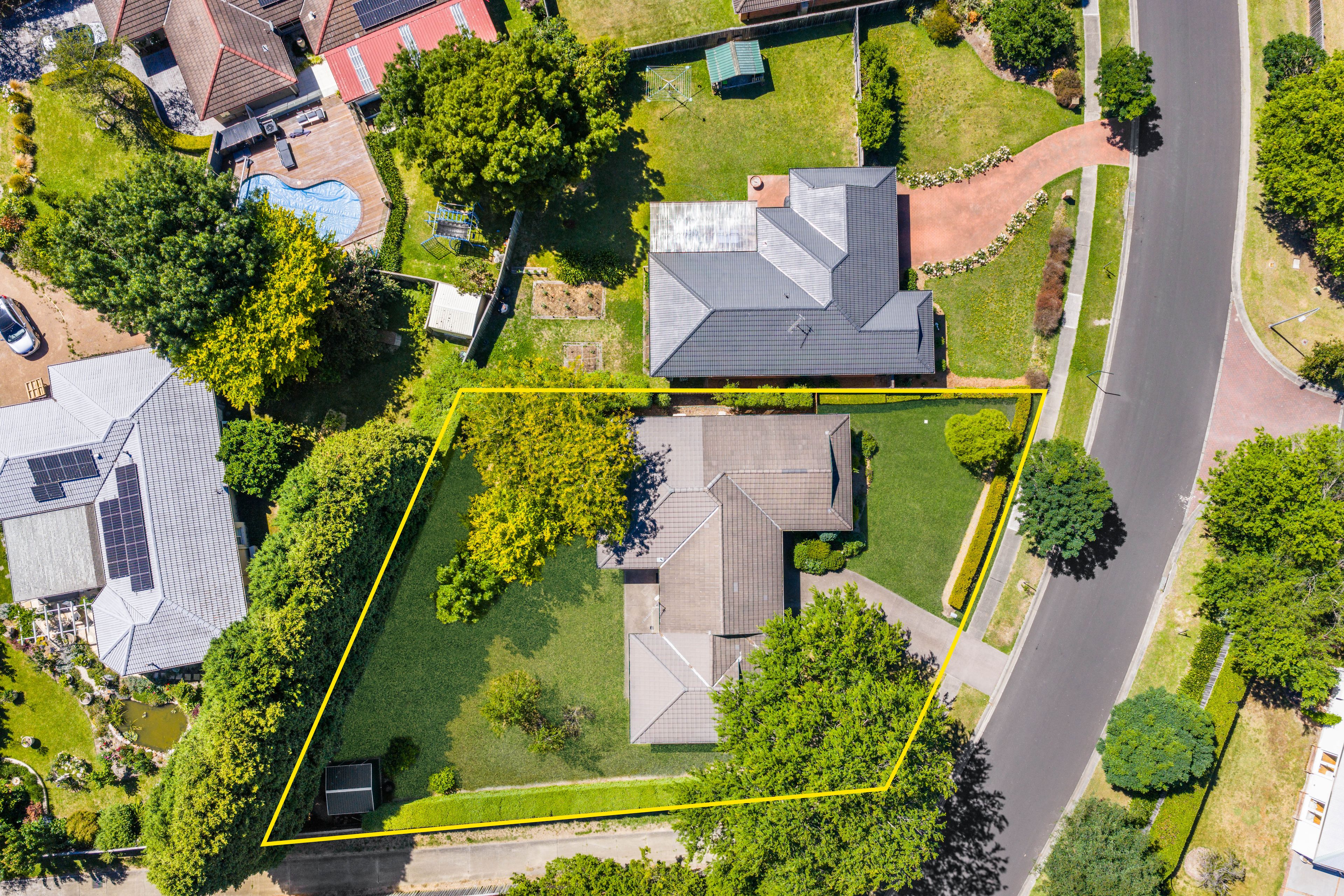 28 Robinia Drive — photo 11 of 11