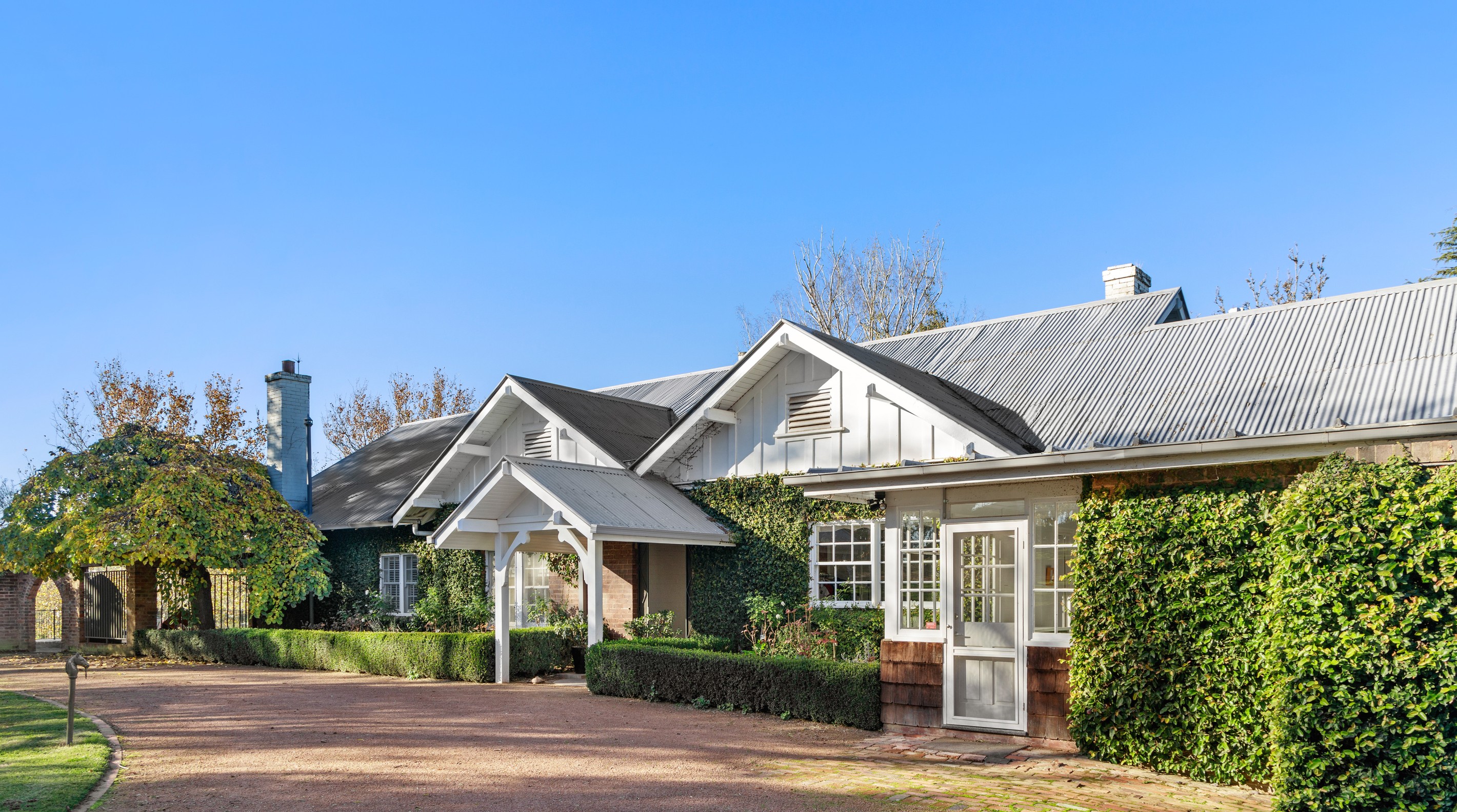 16 Walgrove Road, Yass, NSW 2582