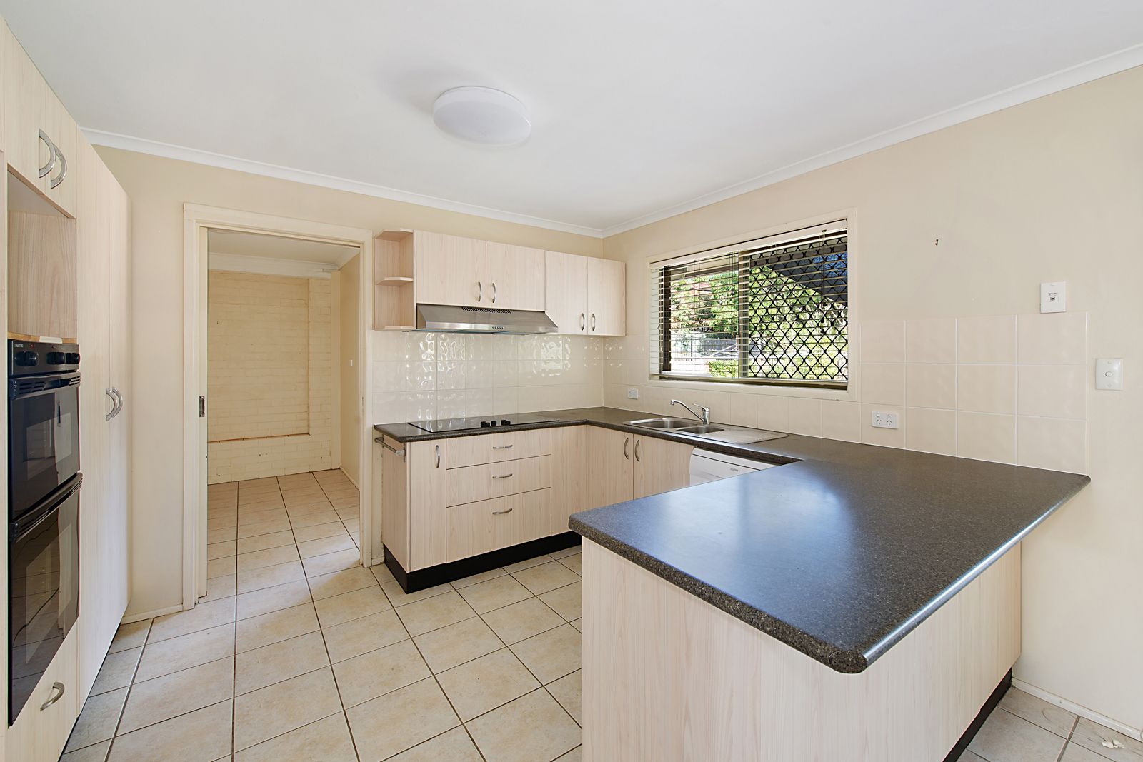 10 Ballater Street, Sunnybank Hills, QLD 4109