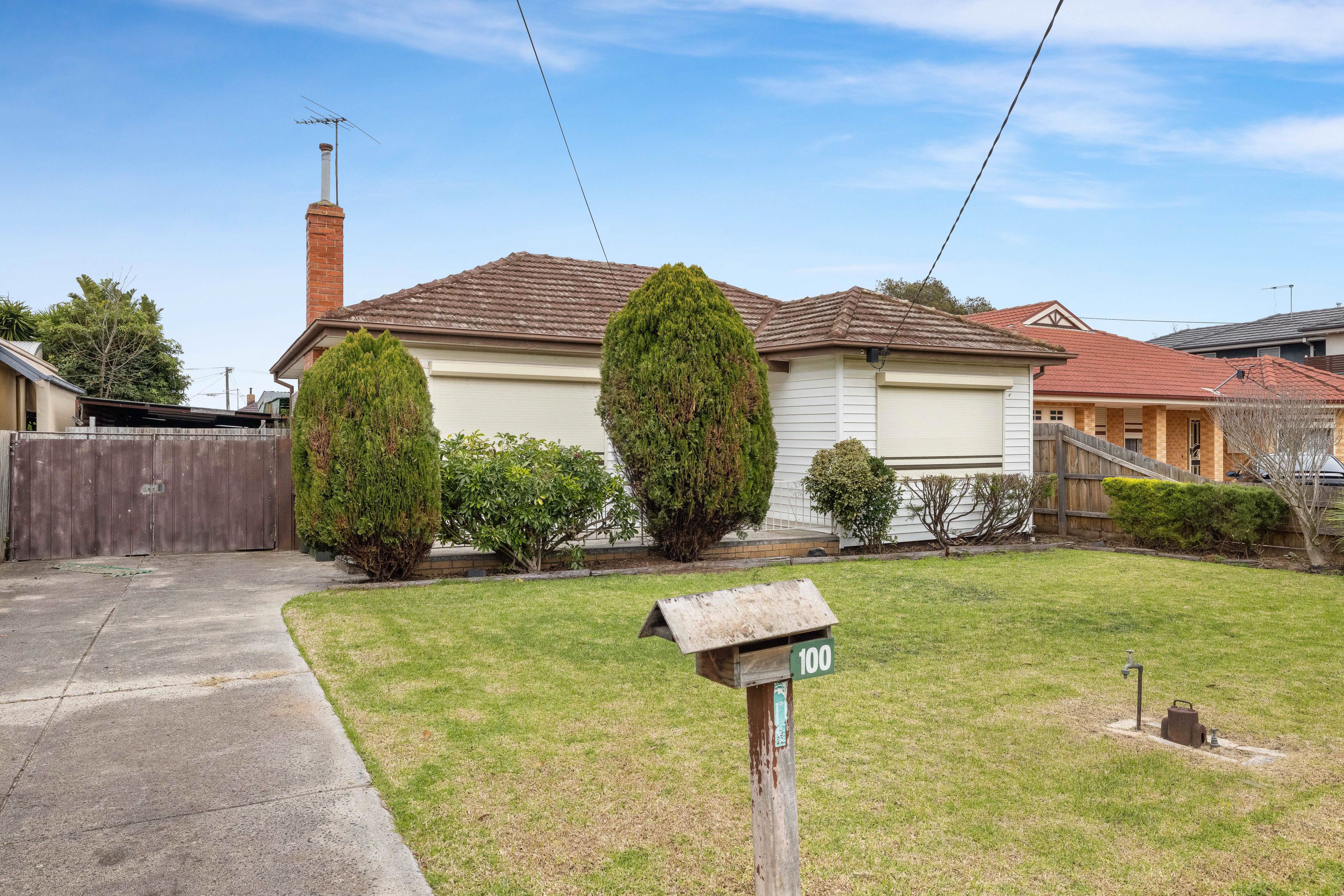 100 Loongana Avenue, Glenroy, VIC 3046