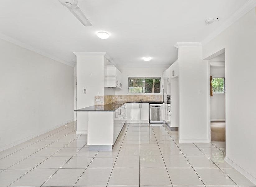 4/3 Deloraine Close, Cannonvale, QLD 4802