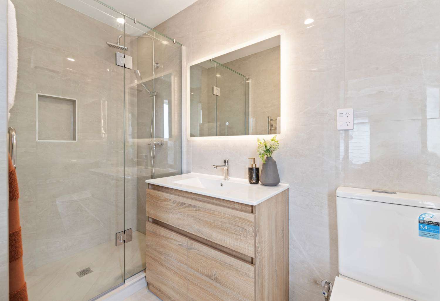 5C Fairburn Road photo 12