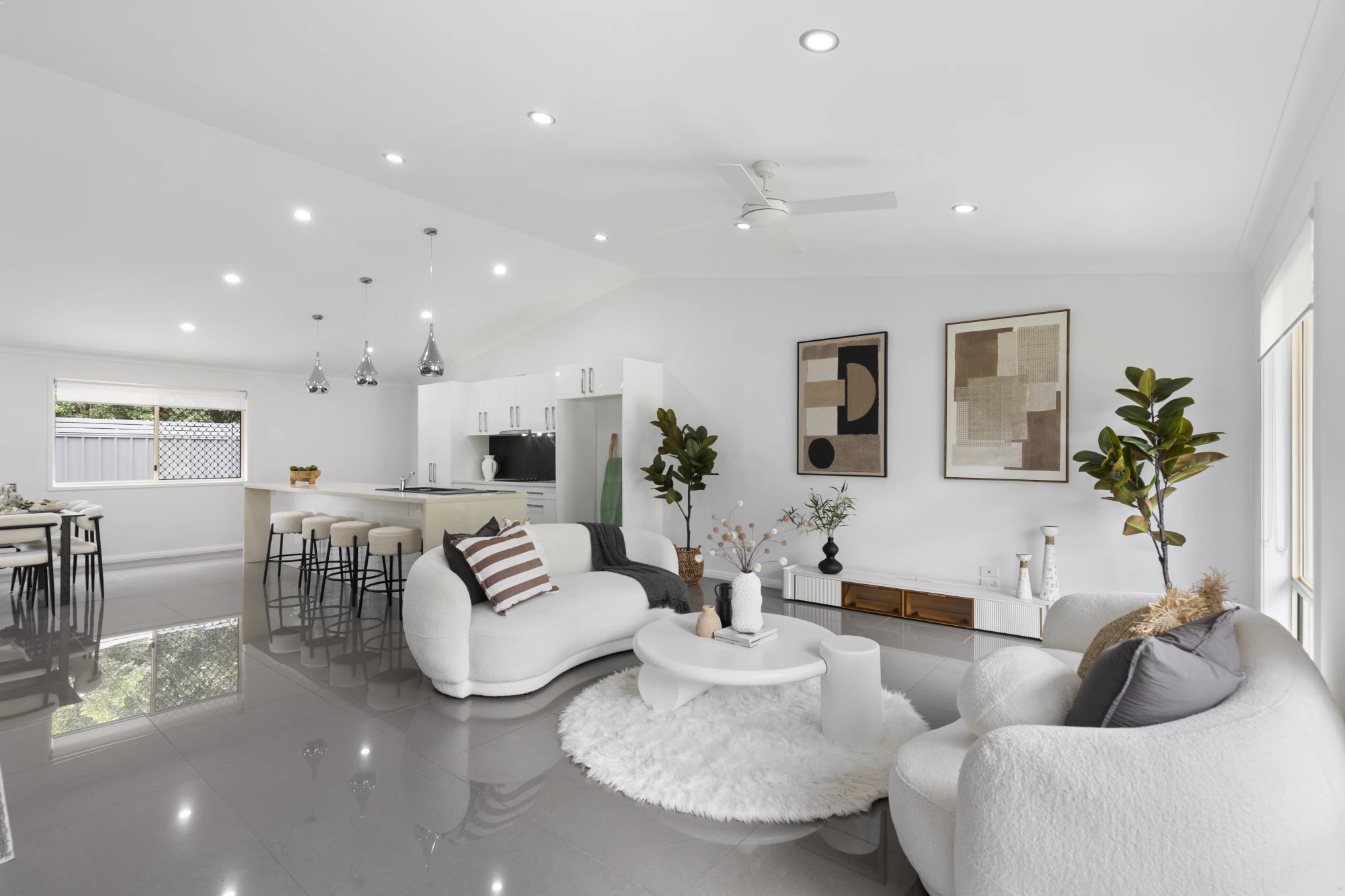 16 Maidstone Place, Robina, QLD 4226