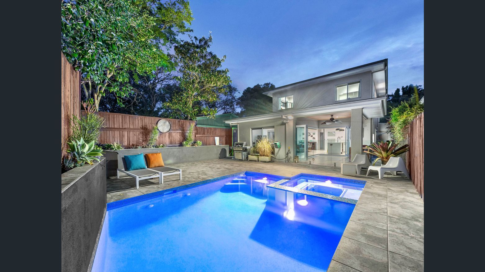 69 Lancelot Street, Tennyson, QLD 4105