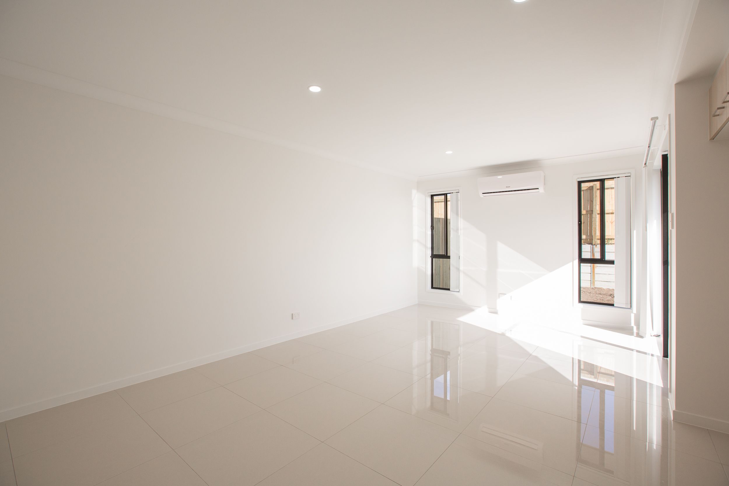 2/5 Hopkins Close, Redbank Plains, QLD 4301
