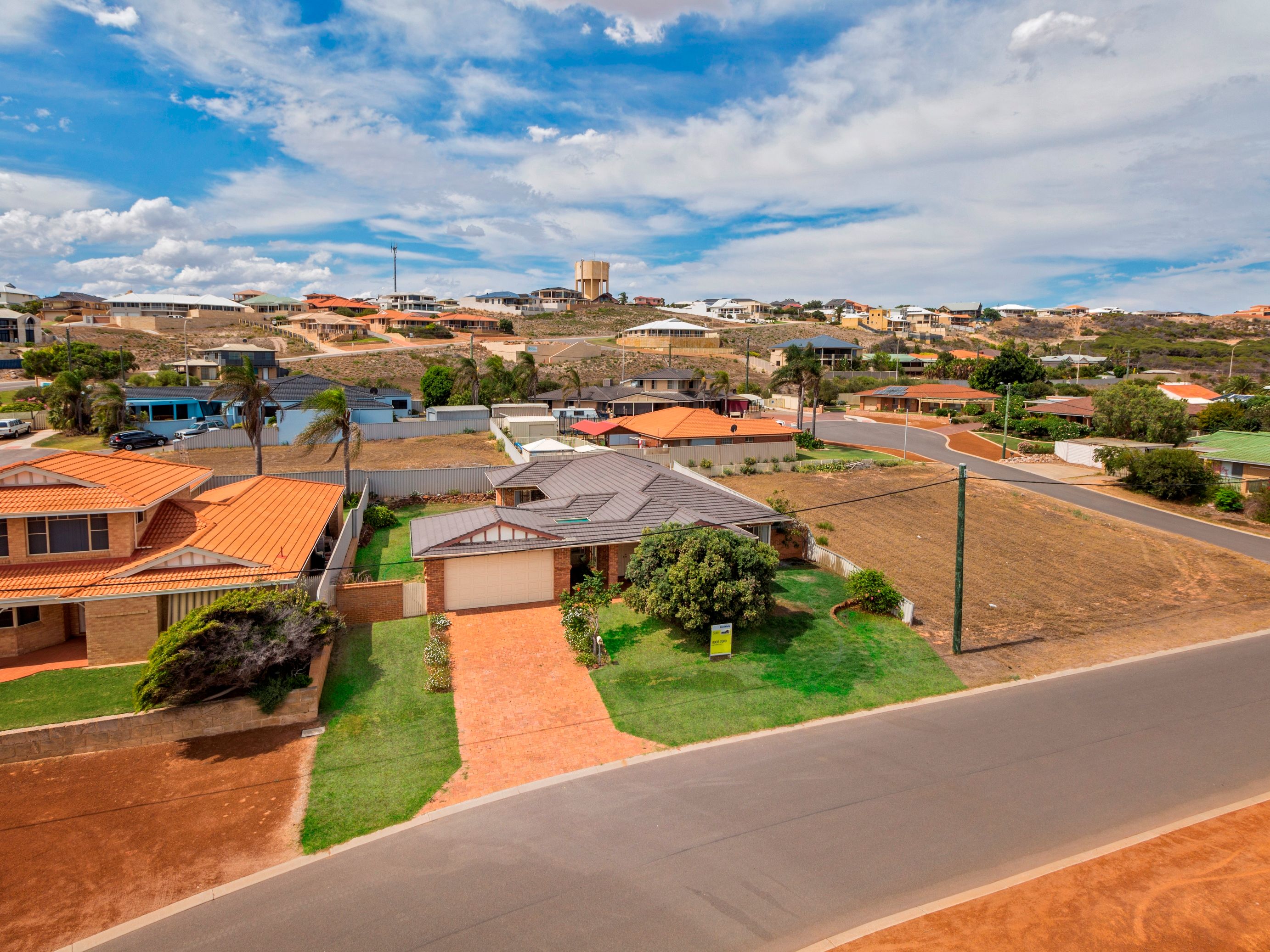 13 Blackburn Crescent, Tarcoola Beach, WA 6530 Leased House Ray