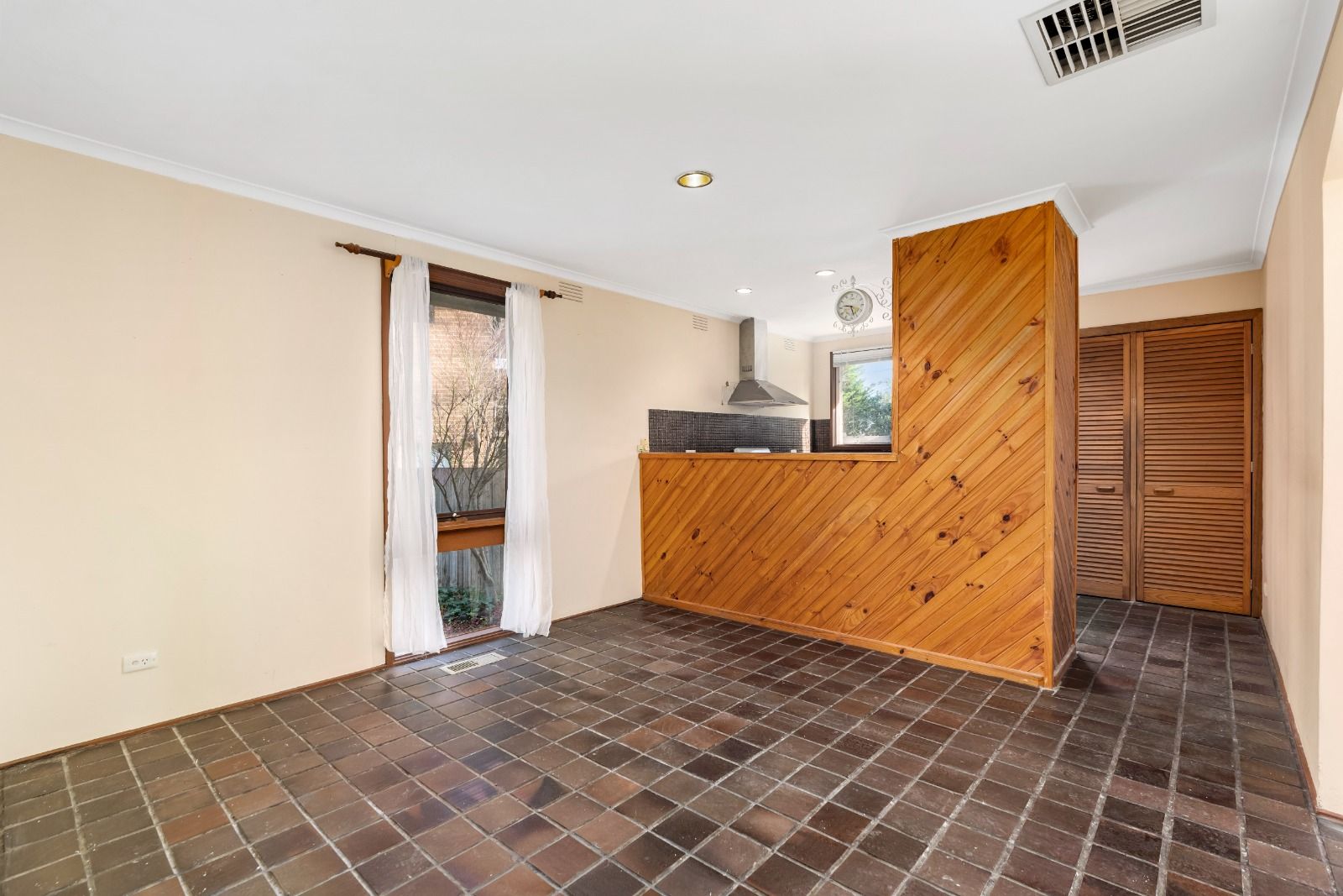 14 Bruford Avenue — photo 3 of 6