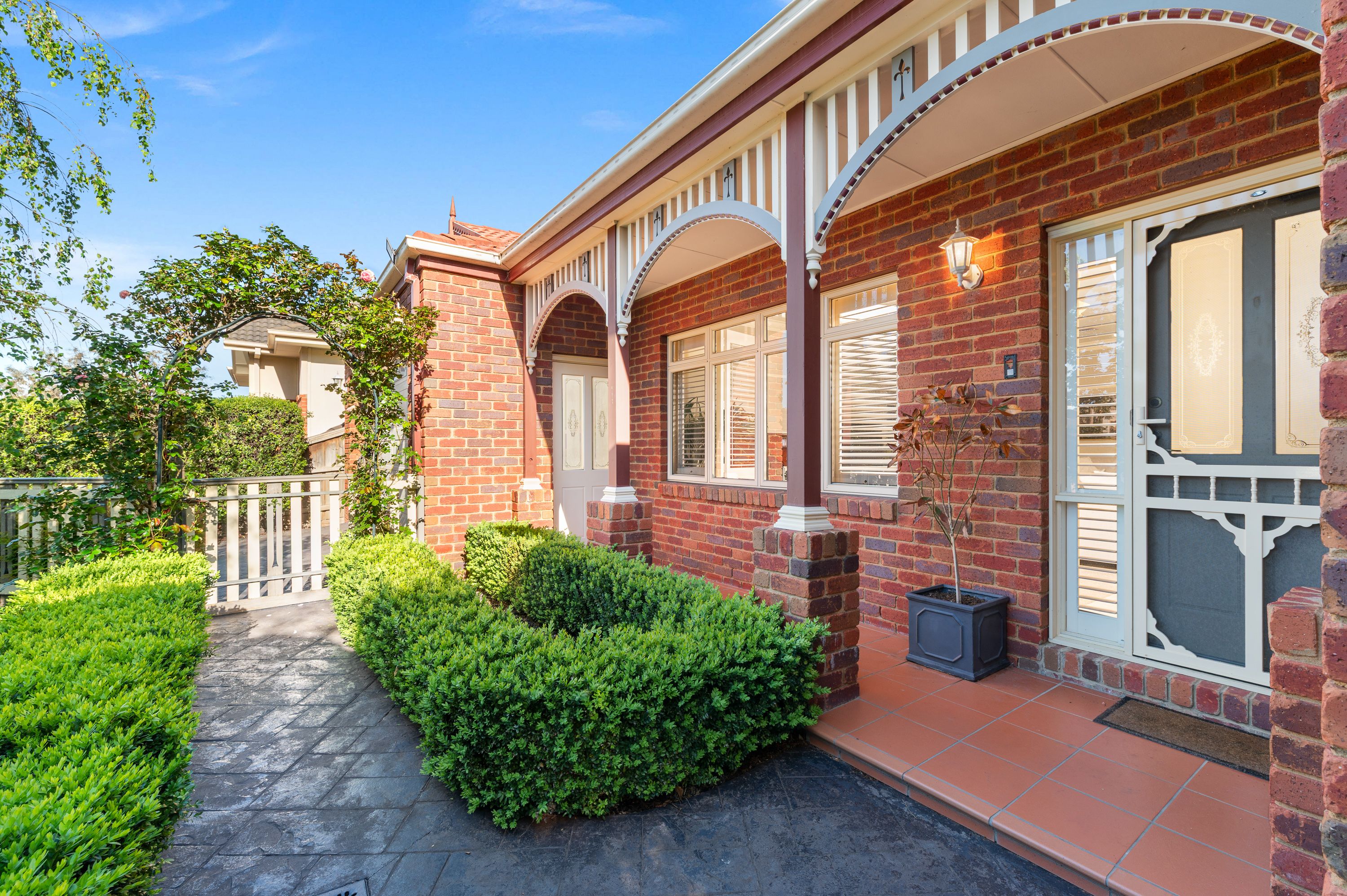 3 Shapiro Rise — photo from Ray White South Morang