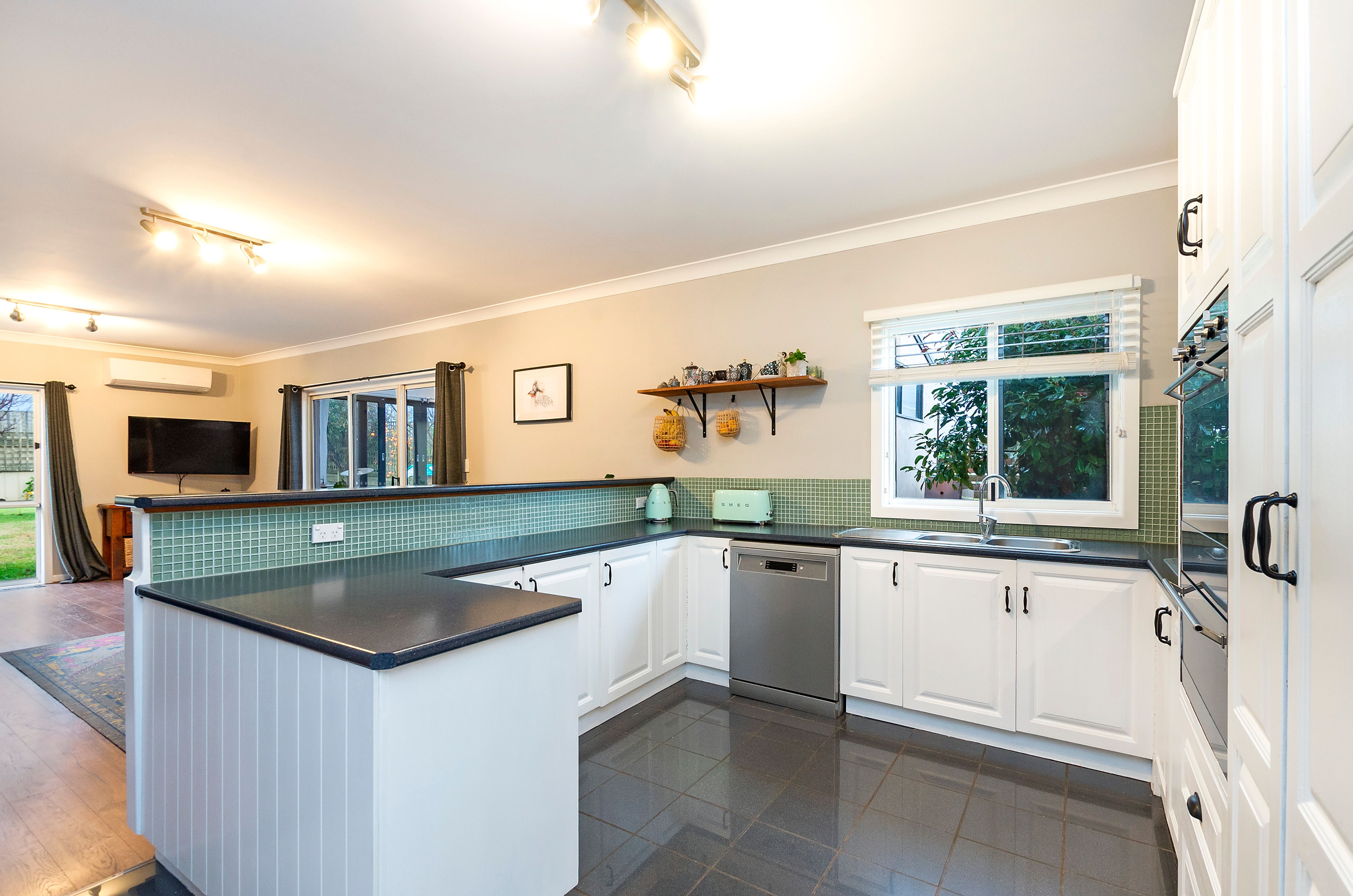 36 Nine Mile Creek Road, Koroit, VIC 3282