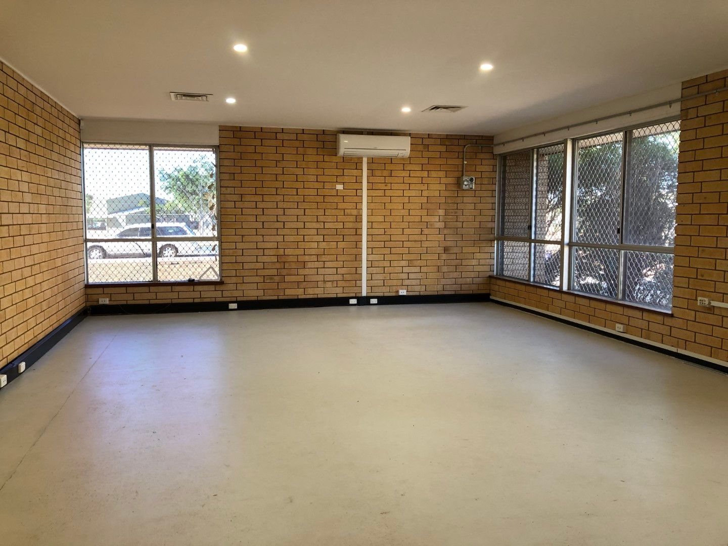 1/16 Hedland Place, Karratha, WA 6714