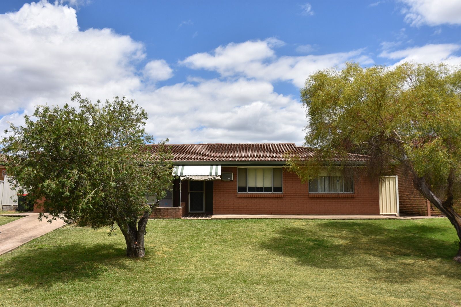 33 Kamilaroi Drive, Moree NSW 2400