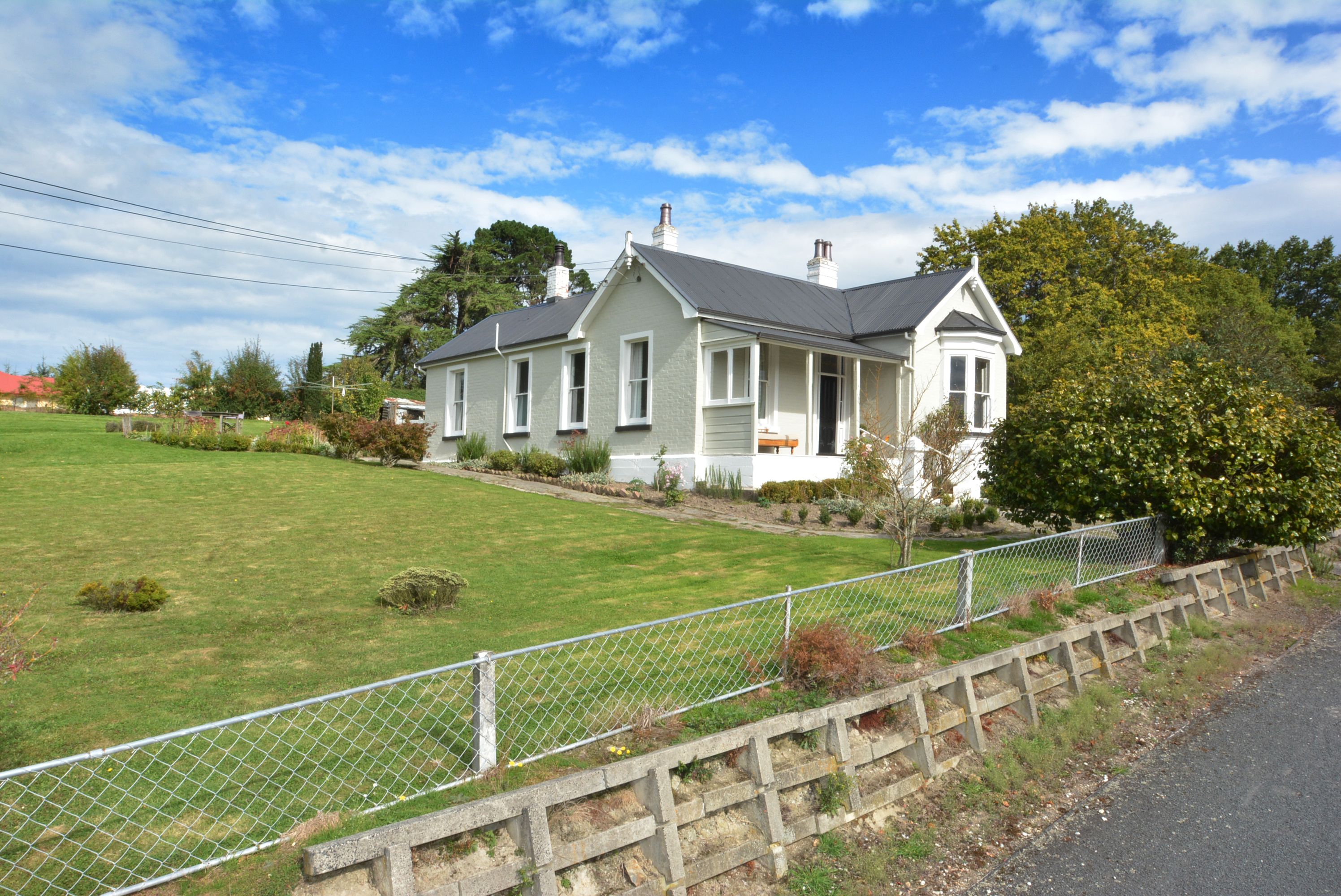 11 Oban Street, Lawrence, Clutha District