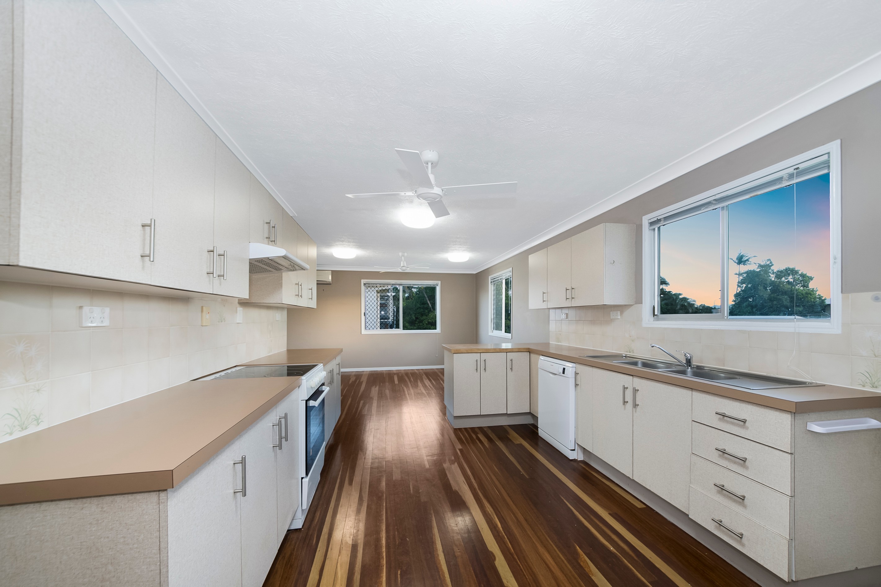 11 Bultarra Crescent, Kirwan, QLD 4817