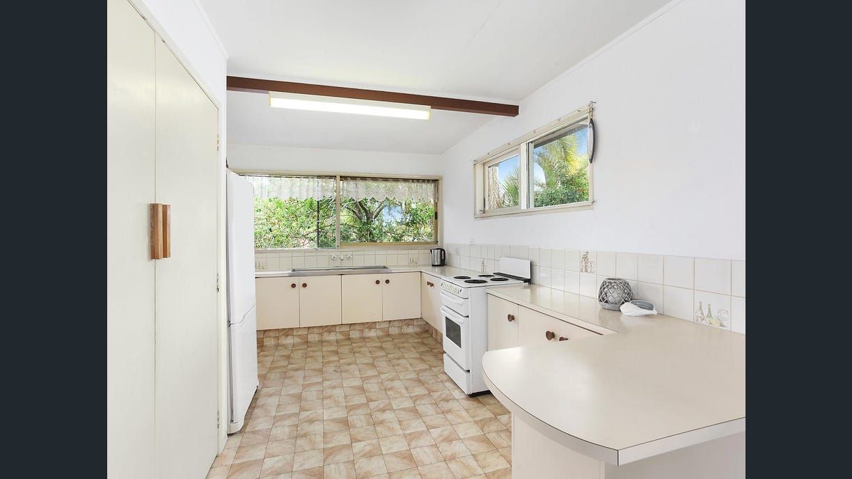 2/83 Tallebudgera Drive — photo 6 of 6