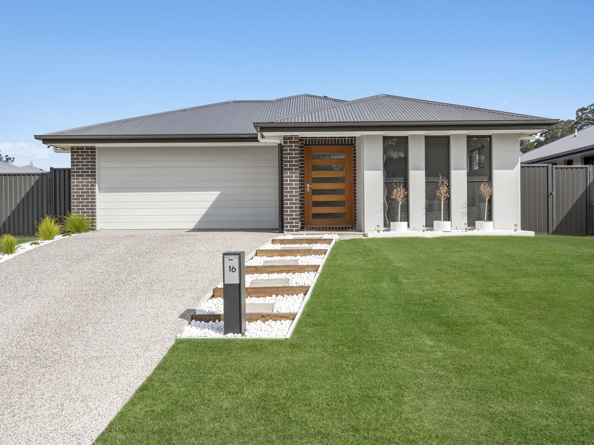 16 Brumby Circuit, Woodford QLD 4514