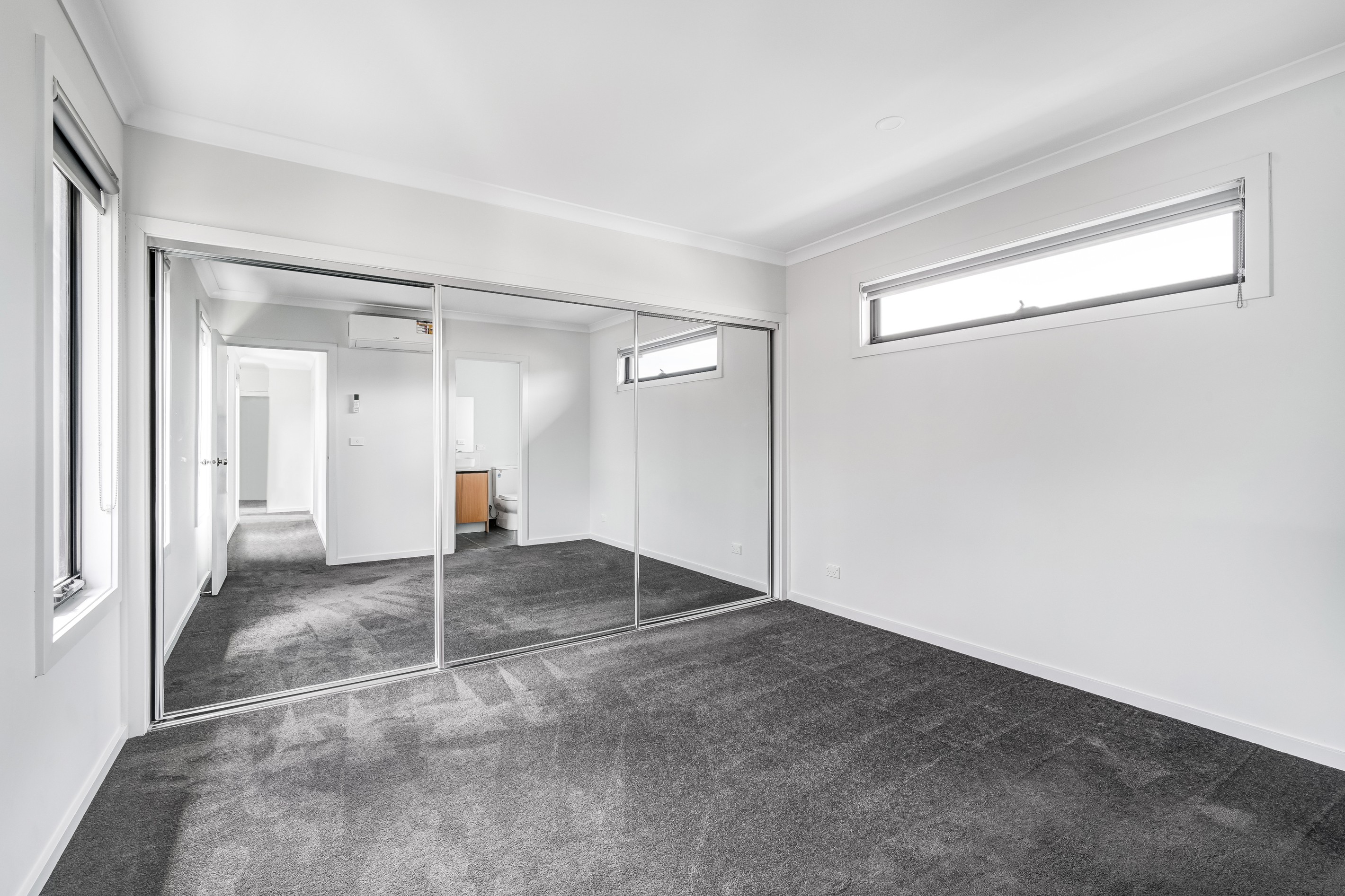 2/3 Dumbarton Street, Reservoir, VIC 3073