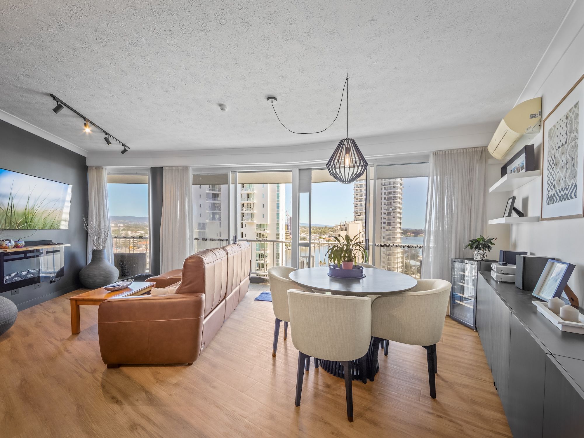 19 Riverview Parade, Surfers Paradise QLD 4217