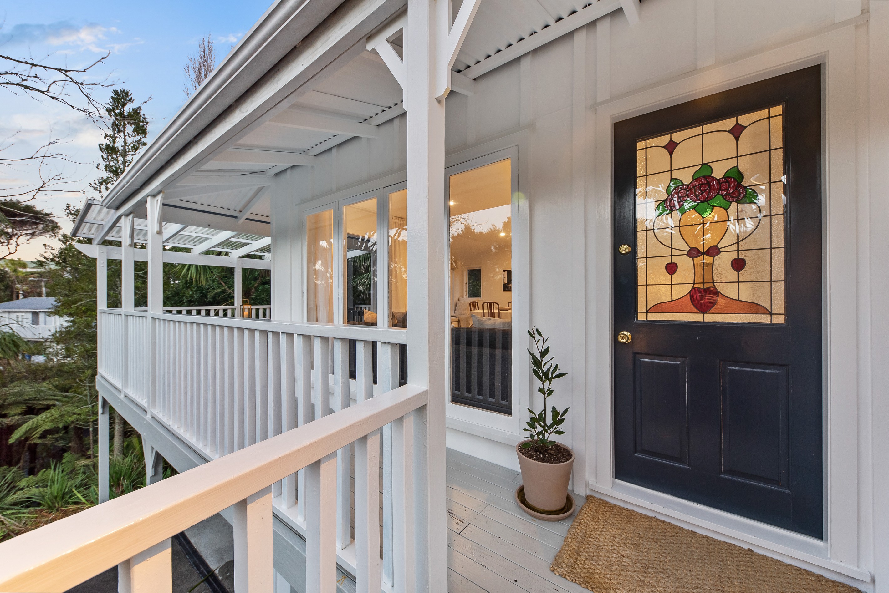 43b Aeroview Drive, Beach Haven, North Shore City