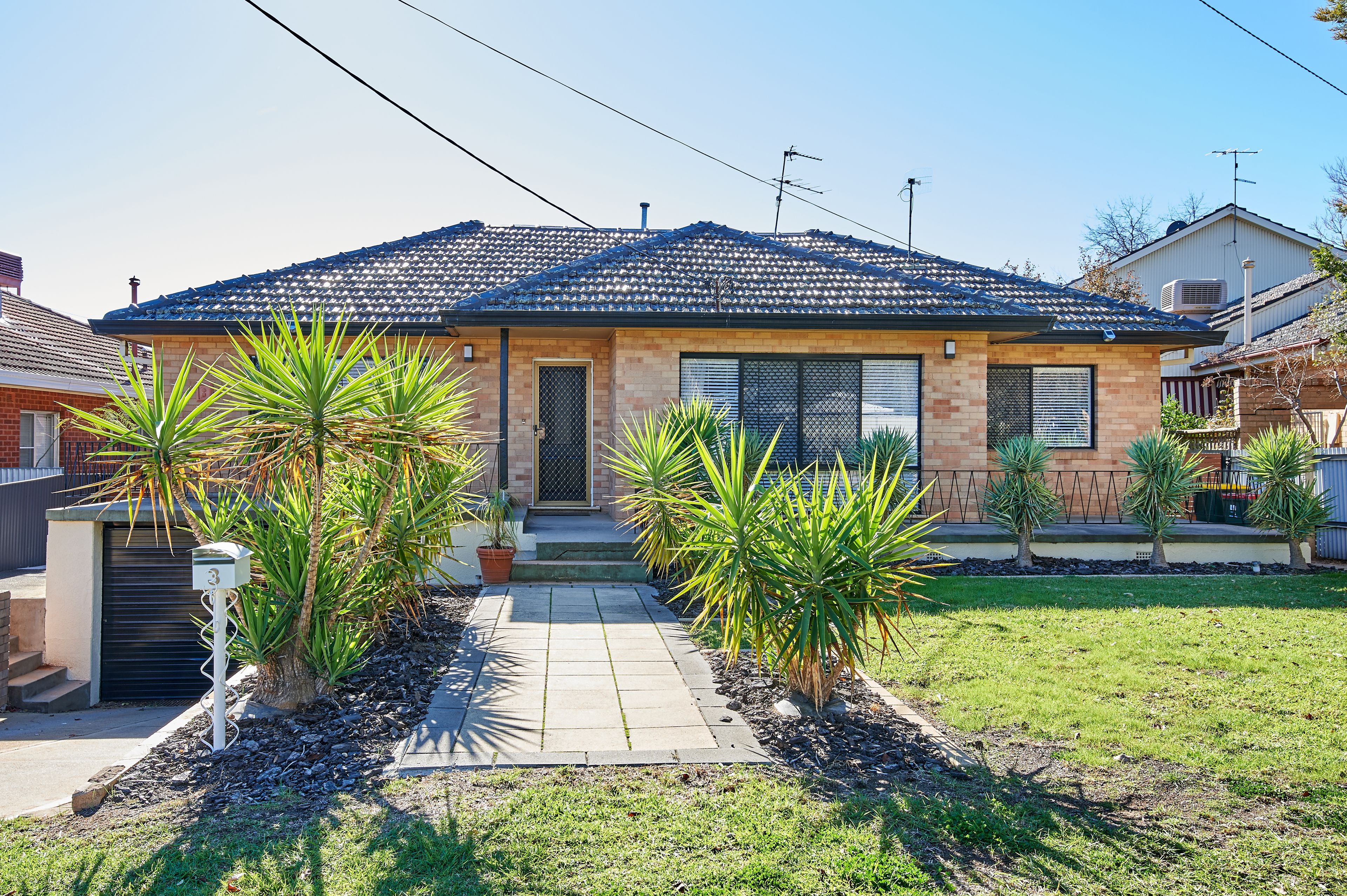 3 Anne Street, Tolland, NSW 2650
