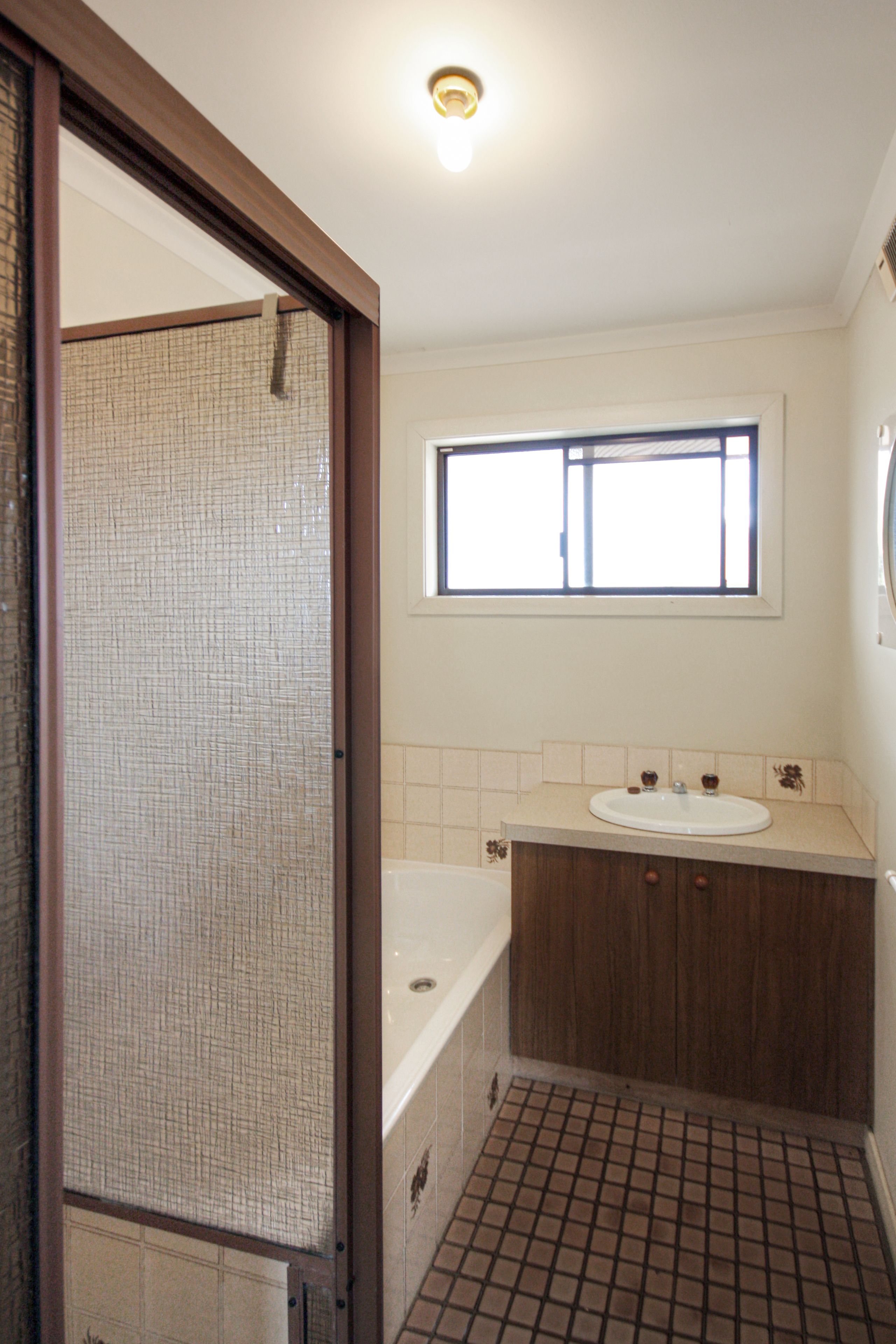 7 Mathieson Court — photo 6 of 8