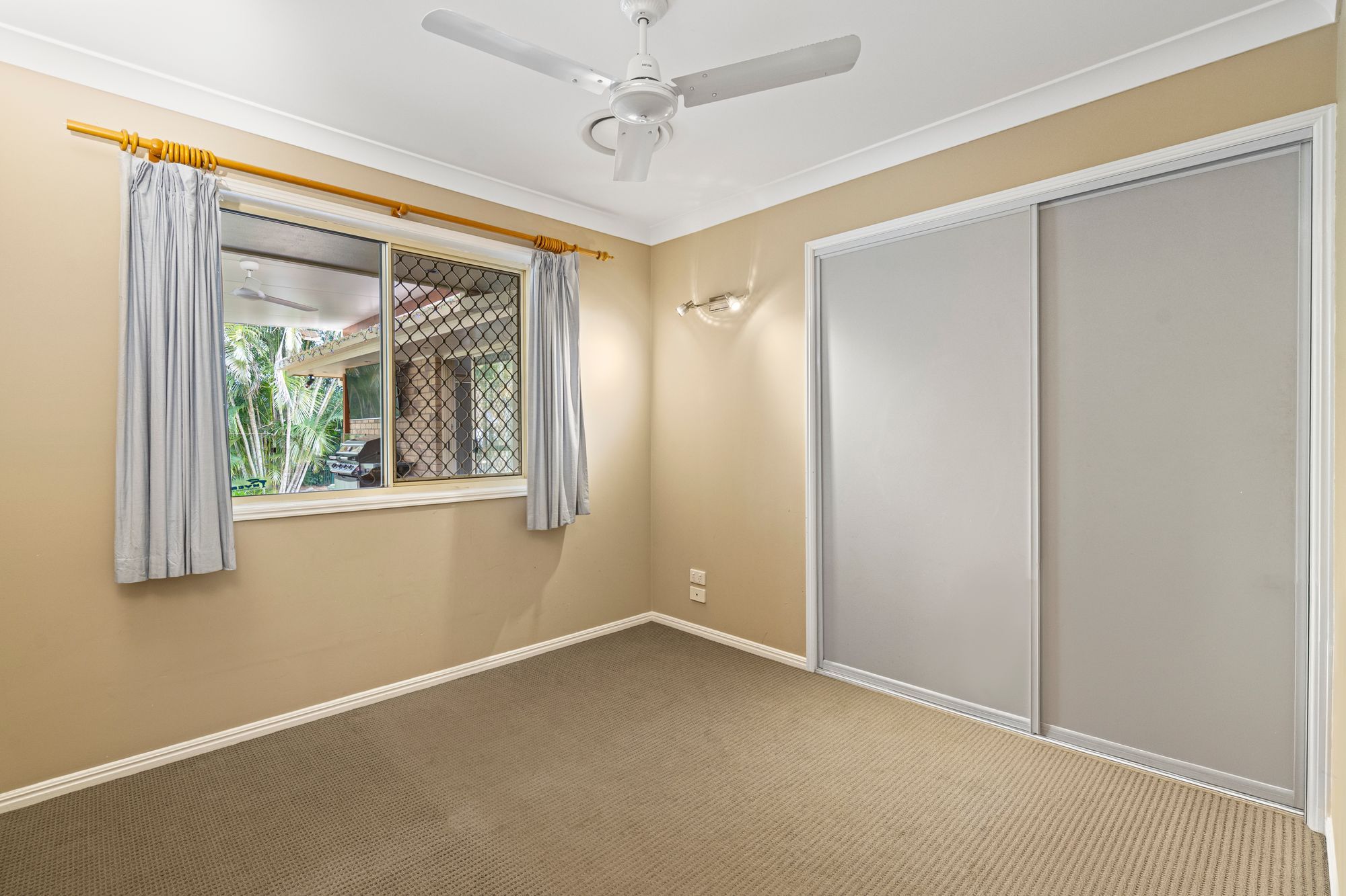 42 Meera Street — photo 17 of 30