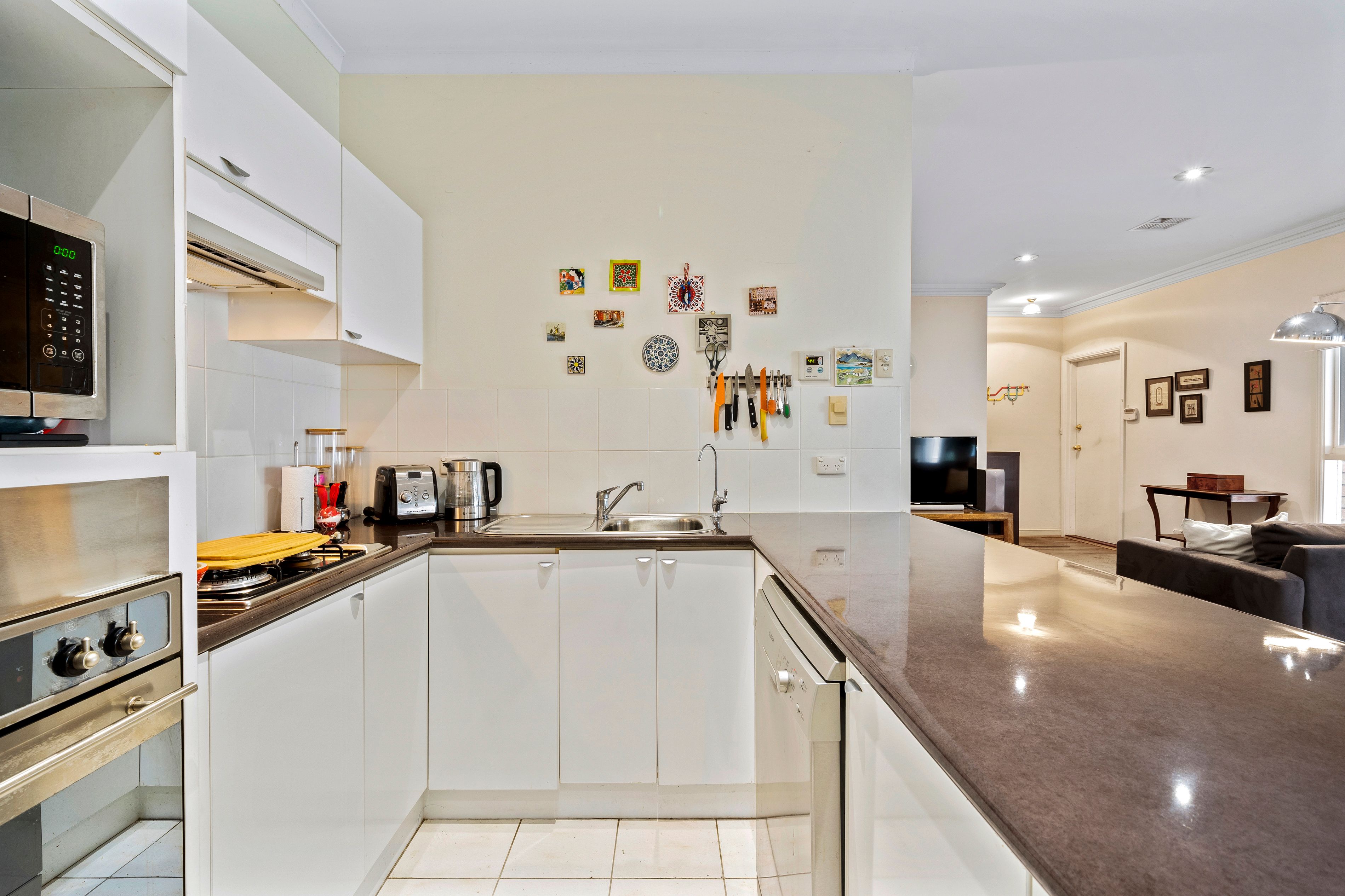 2 Lily Avenue, Campbelltown, SA 5074