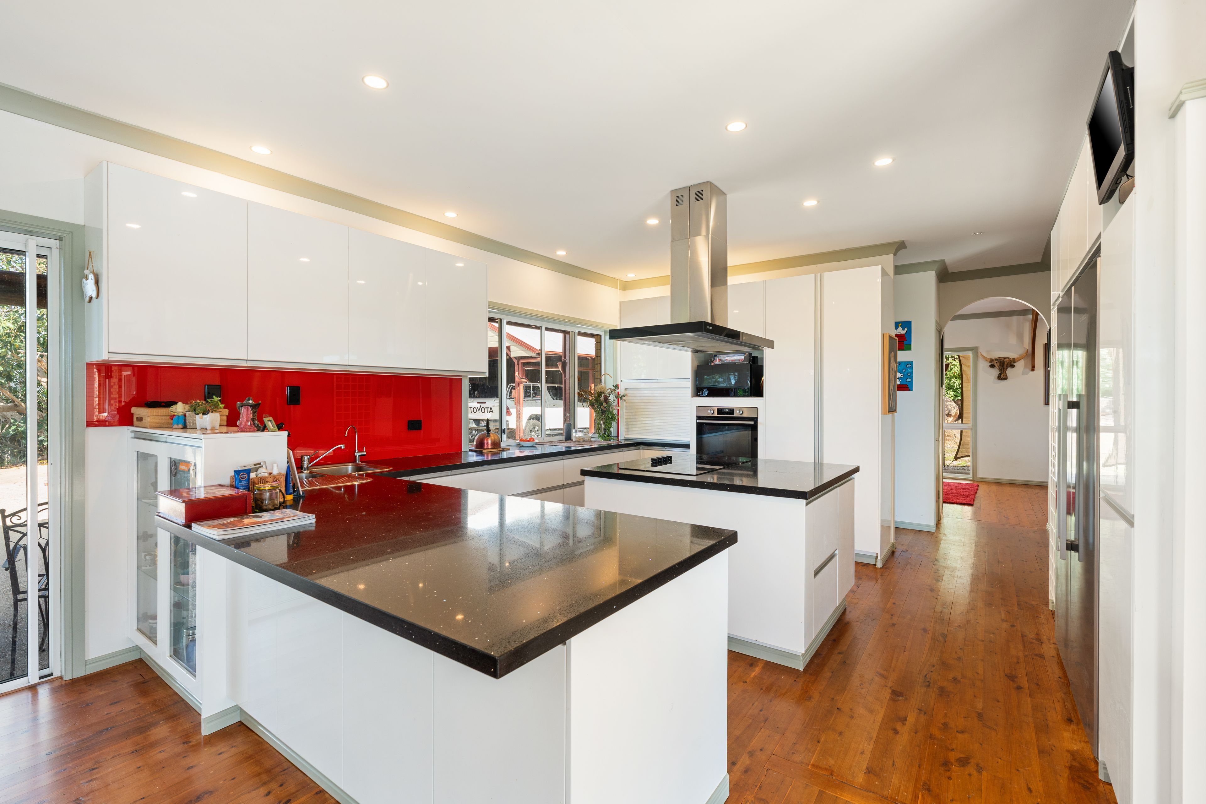 16 Coleman Road — photo 4 of 30