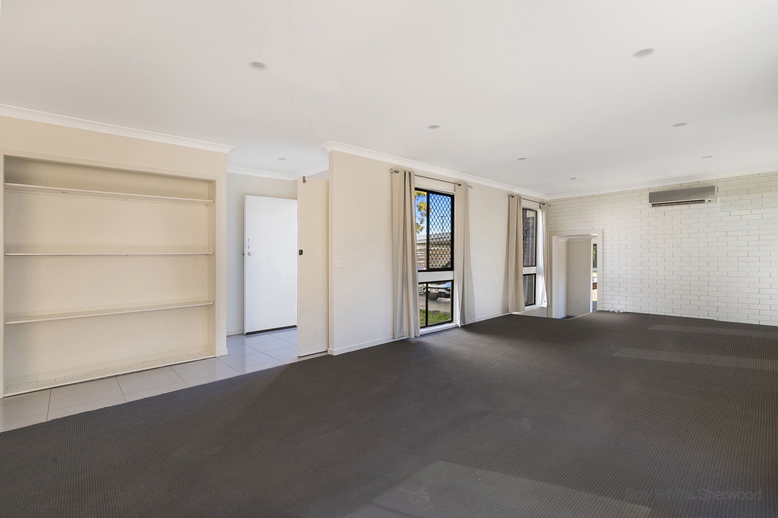 11 Elaine Street, North Booval, QLD 4304