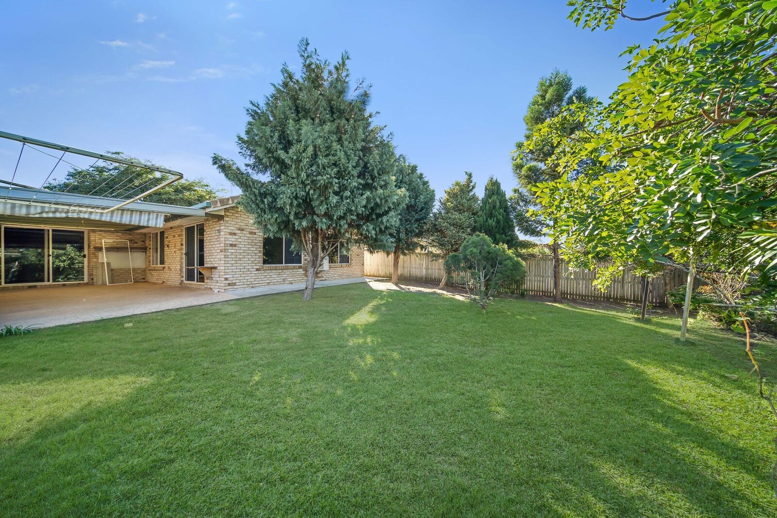 10 Kinross Lane, Bethania, QLD 4205