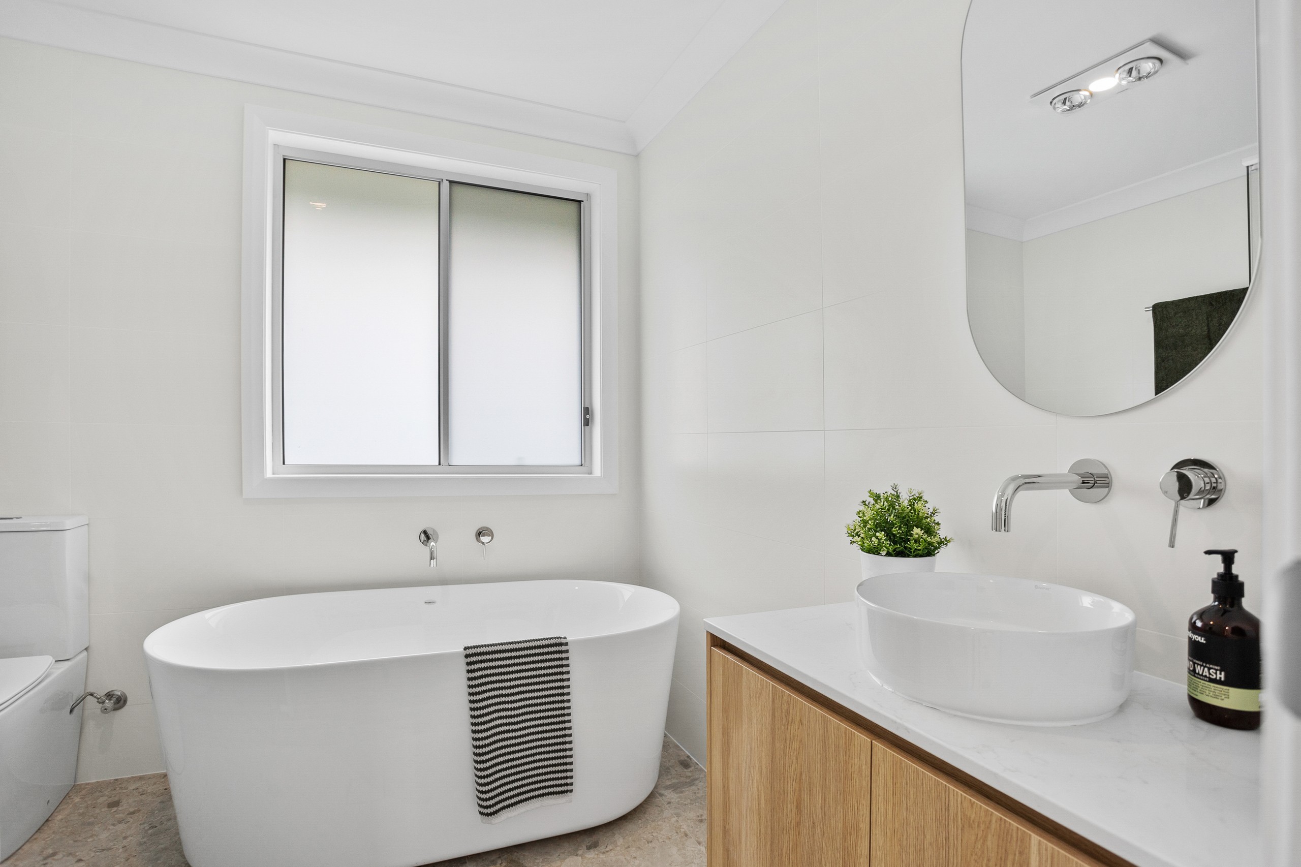 a/2 Jarrah Way, Albion Park Rail, NSW 2527