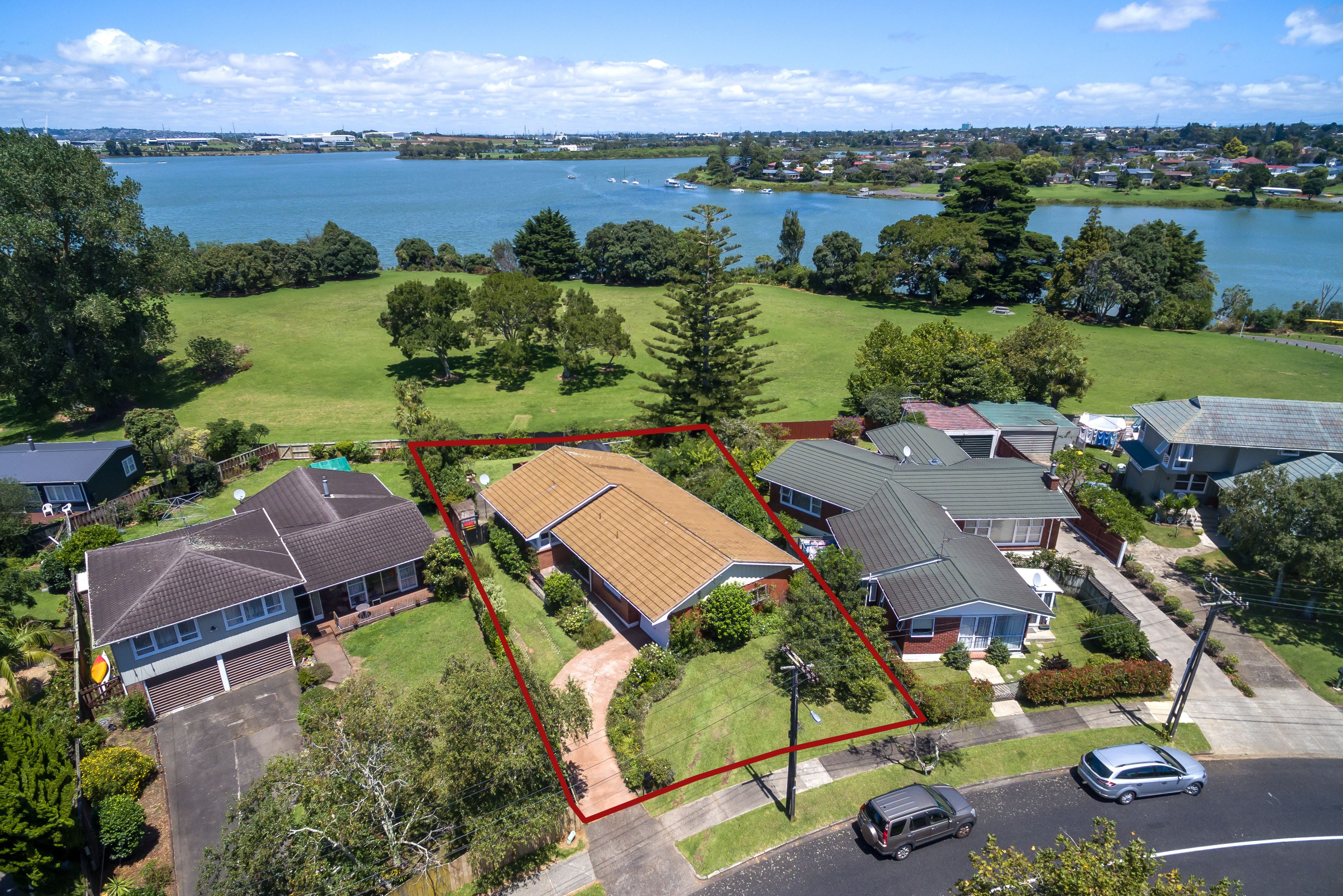 112 Tiraumea Drive, Pakuranga, Manukau City