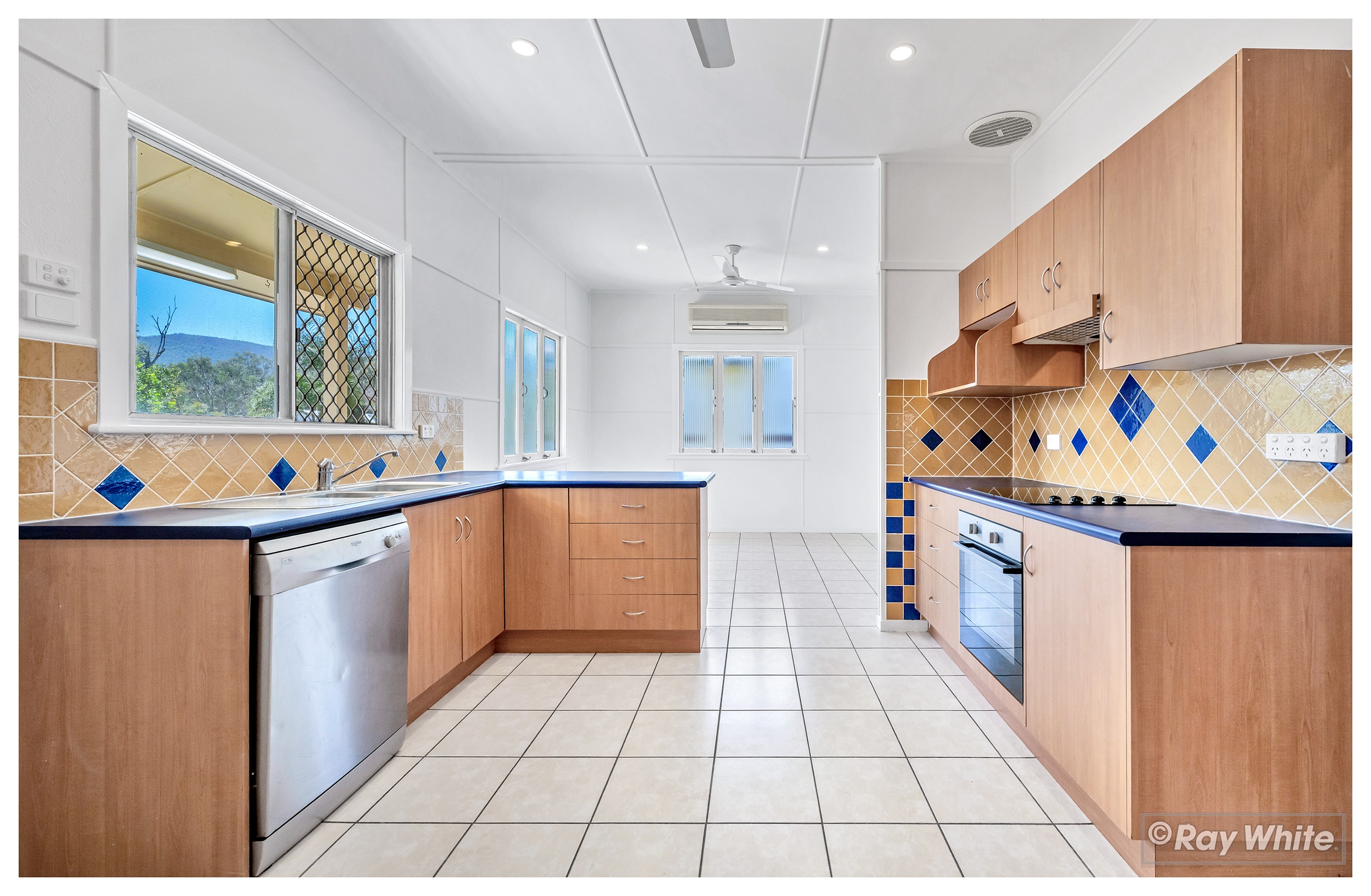 199 Stamford Street, Berserker, QLD 4701